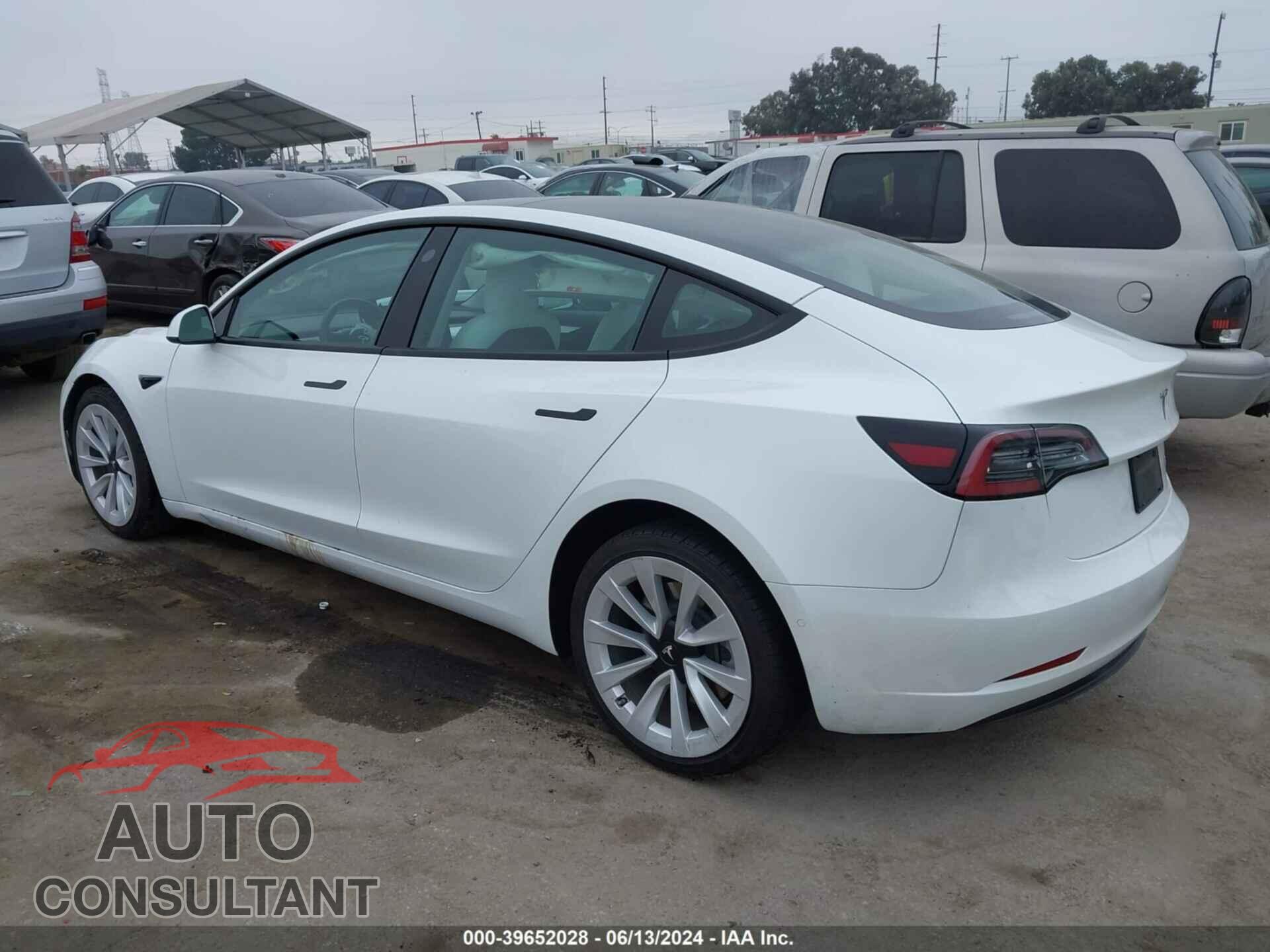 TESLA MODEL 3 2022 - 5YJ3E1EB7NF136181