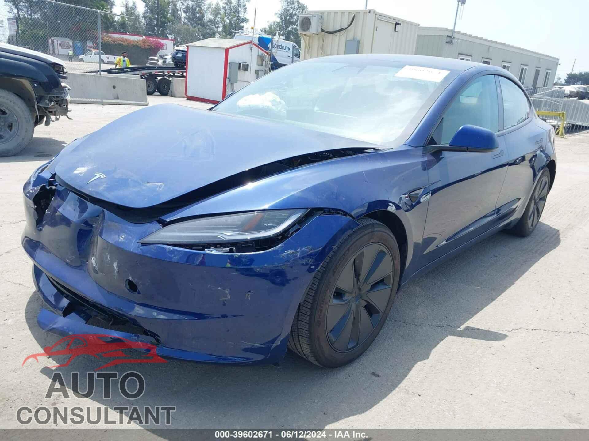 TESLA MODEL 3 2024 - 5YJ3E1EB5RF729446