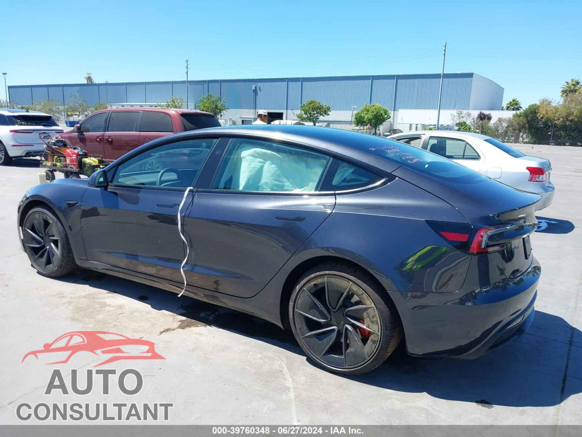 TESLA MODEL 3 2024 - 5YJ3E1ET1RF784680