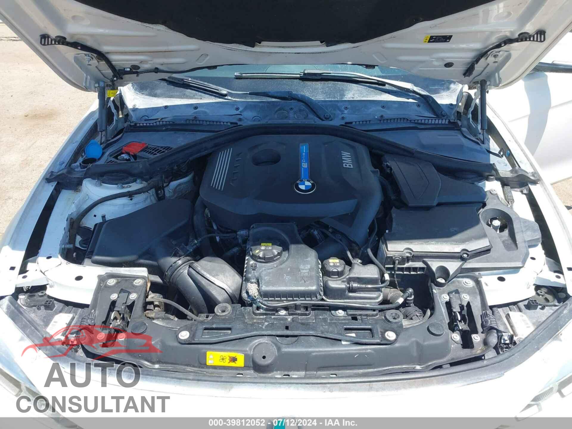BMW 330E 2018 - WBA8E1C52JA167549