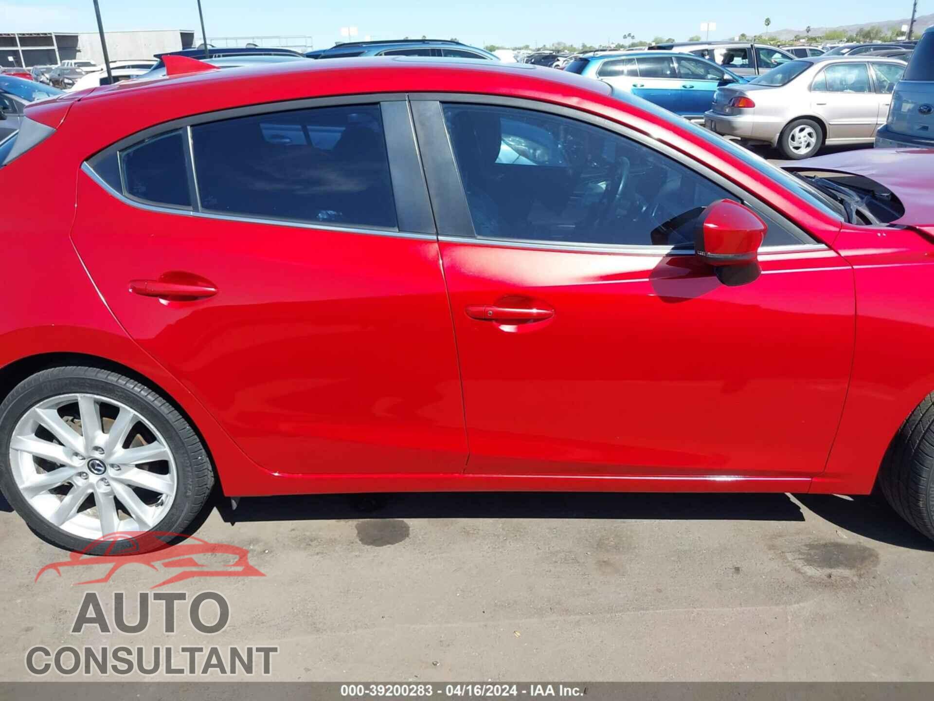 MAZDA MAZDA3 2017 - 3MZBN1M32HM135376