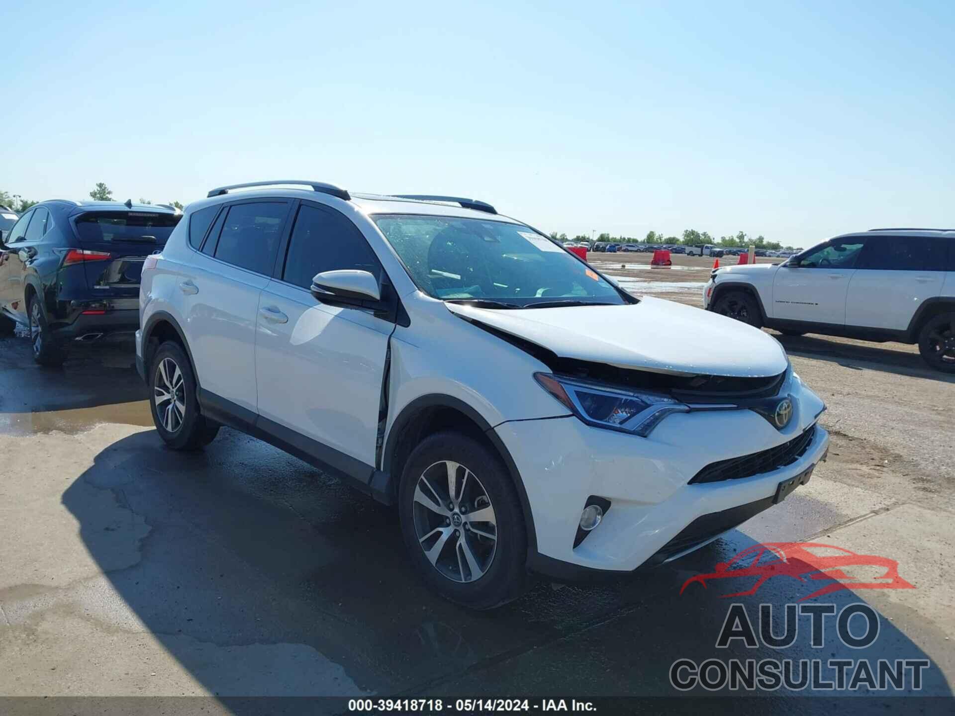 TOYOTA RAV4 2018 - JTMWFREV6JD110174