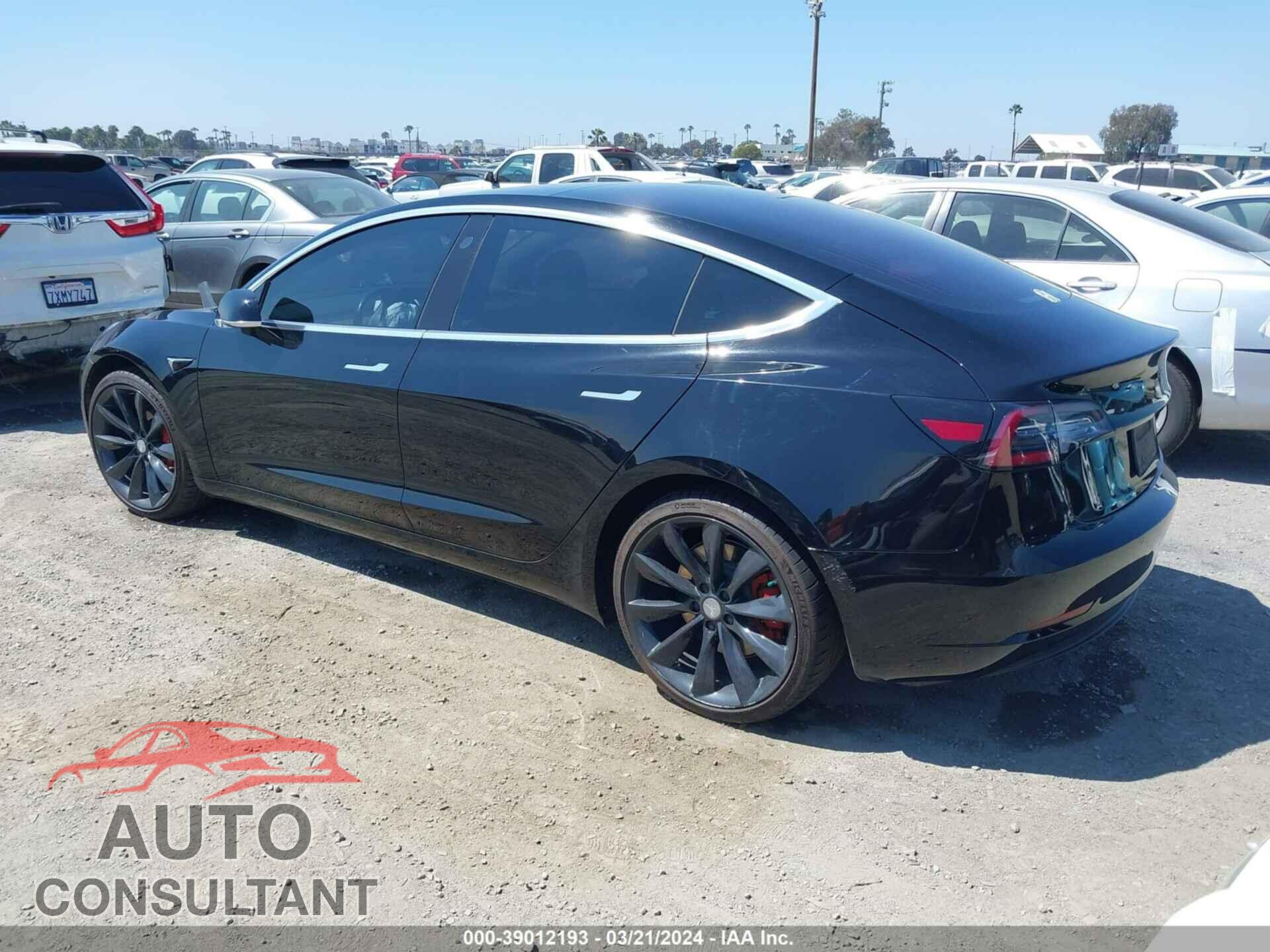 TESLA MODEL 3 2019 - 5YJ3E1EA5KF306069