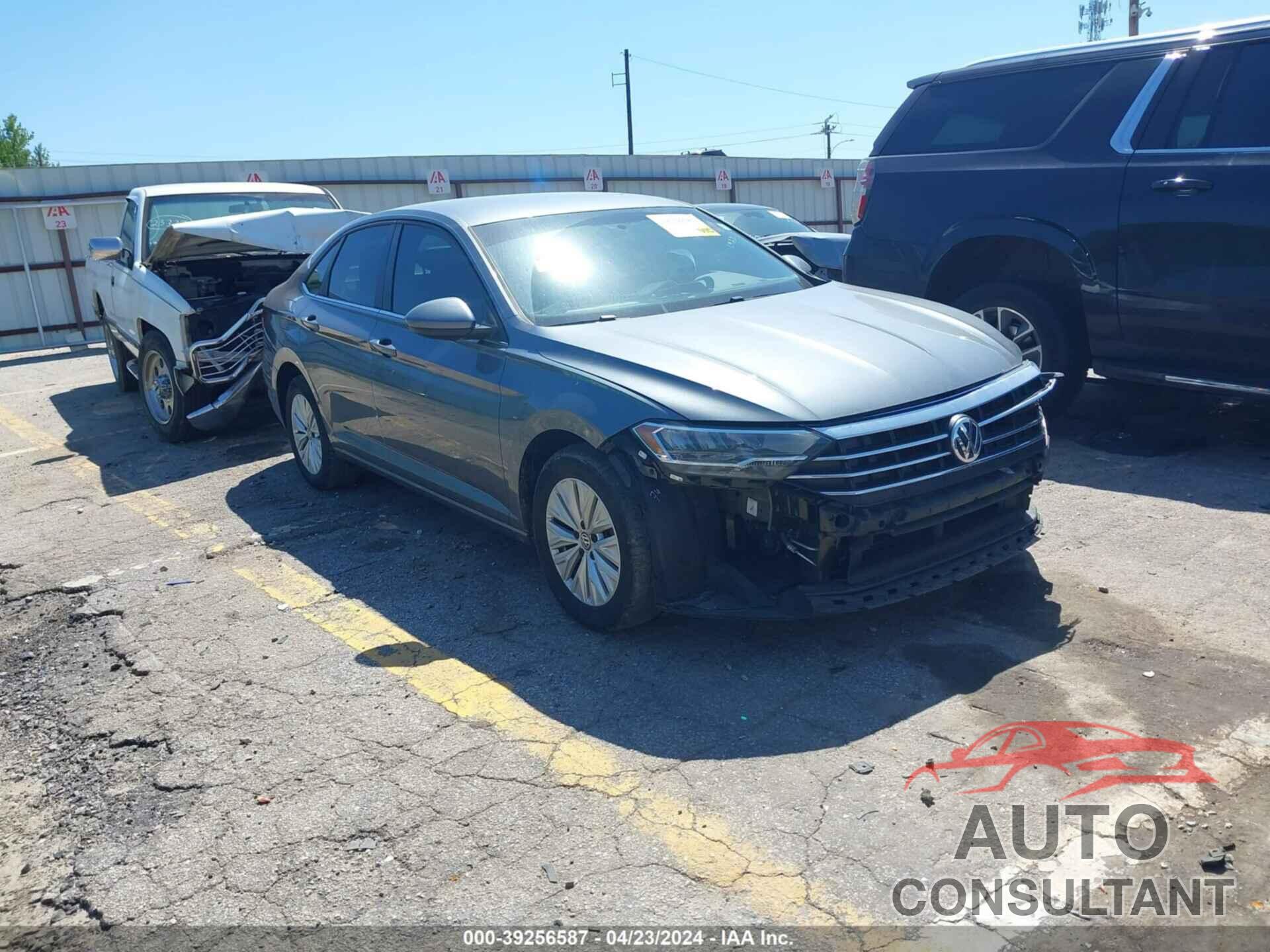 VOLKSWAGEN JETTA 2019 - 3VWC57BU0KM240654