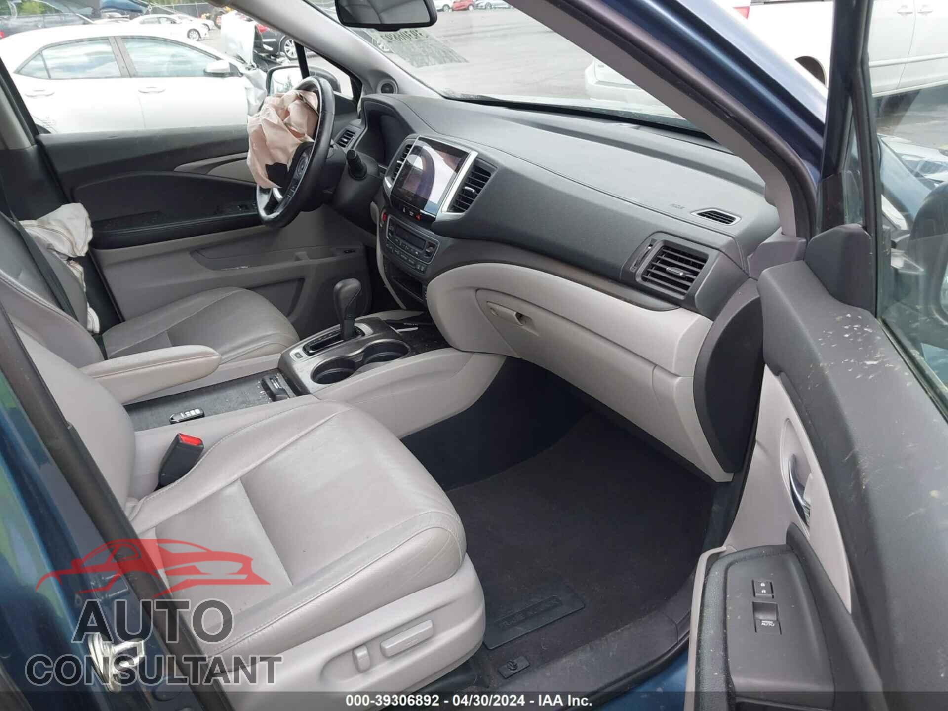 HONDA PILOT 2016 - 5FNYF5H75GB016271