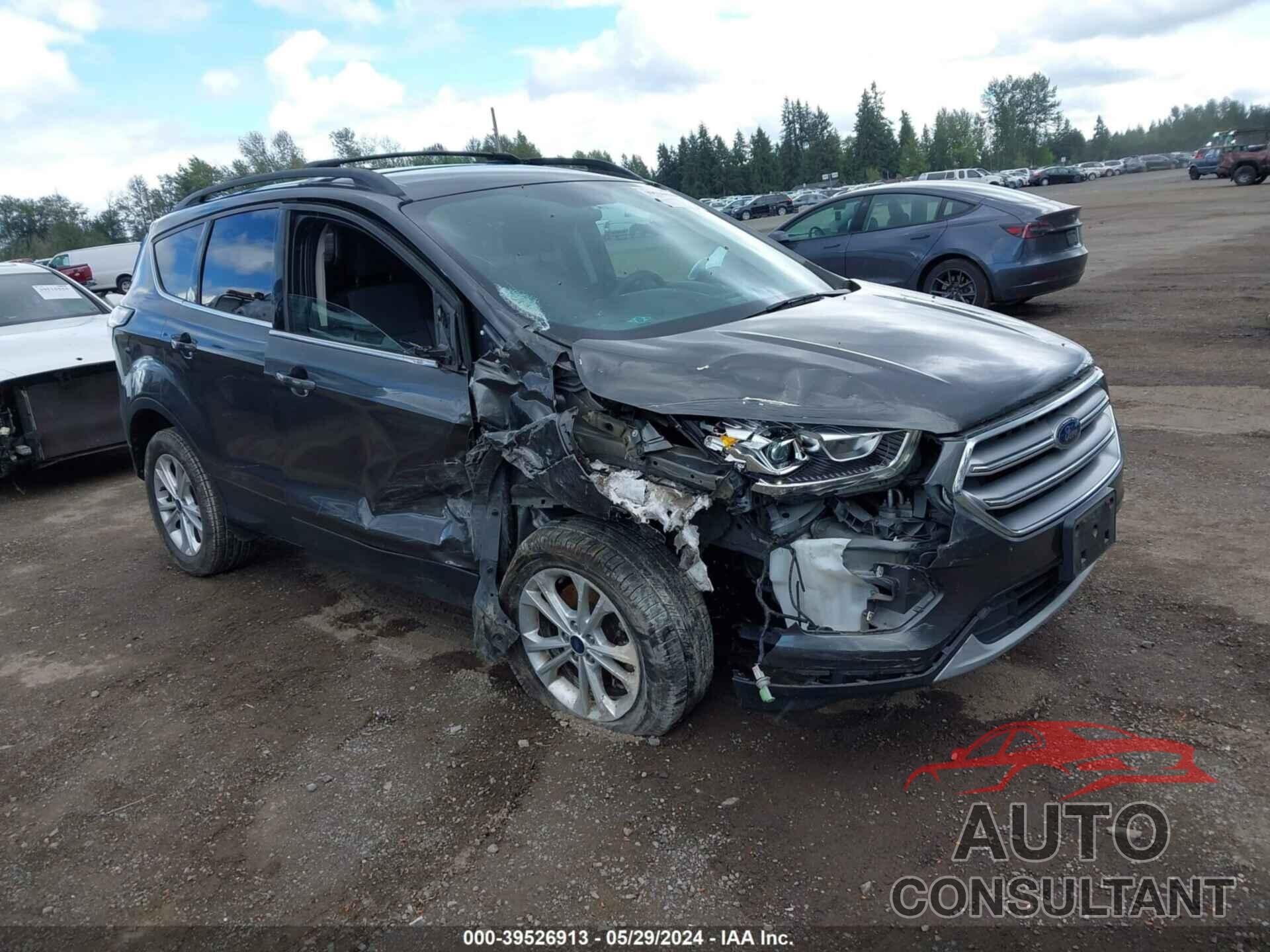 FORD ESCAPE 2017 - 1FMCU9GD2HUD29555