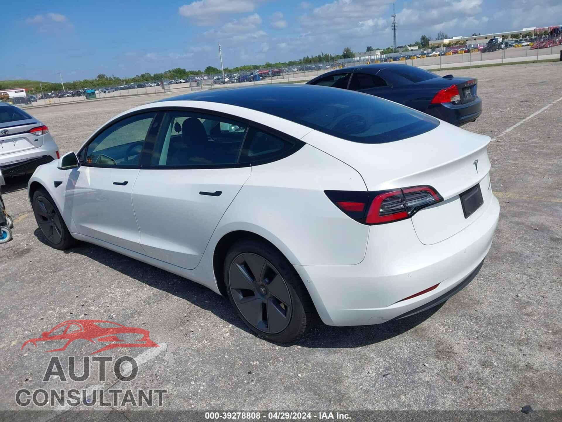 TESLA MODEL 3 2022 - 5YJ3E1EB4NF256326