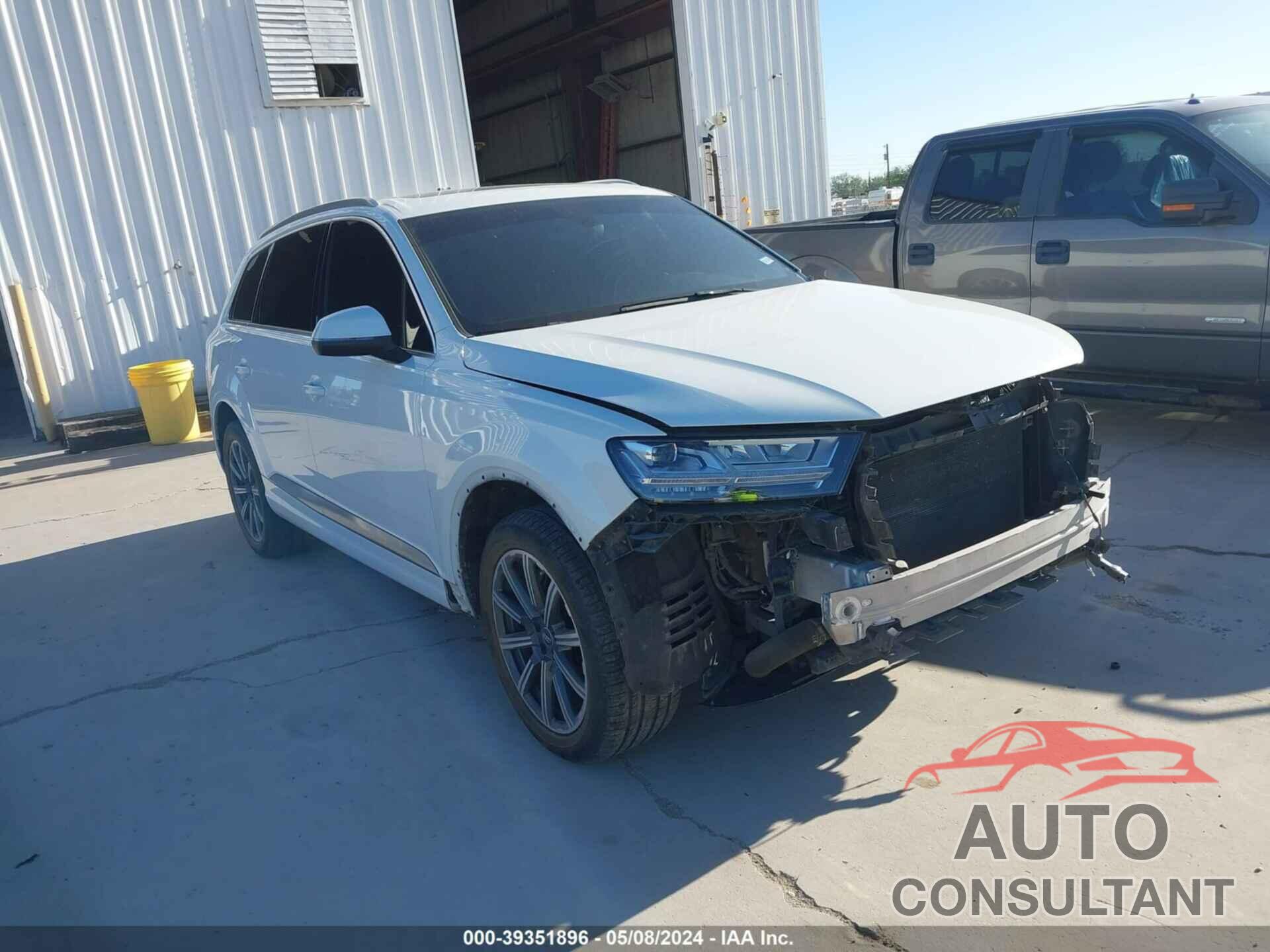 AUDI Q7 (CANADA) 2017 - WA1LHAF70HD040433