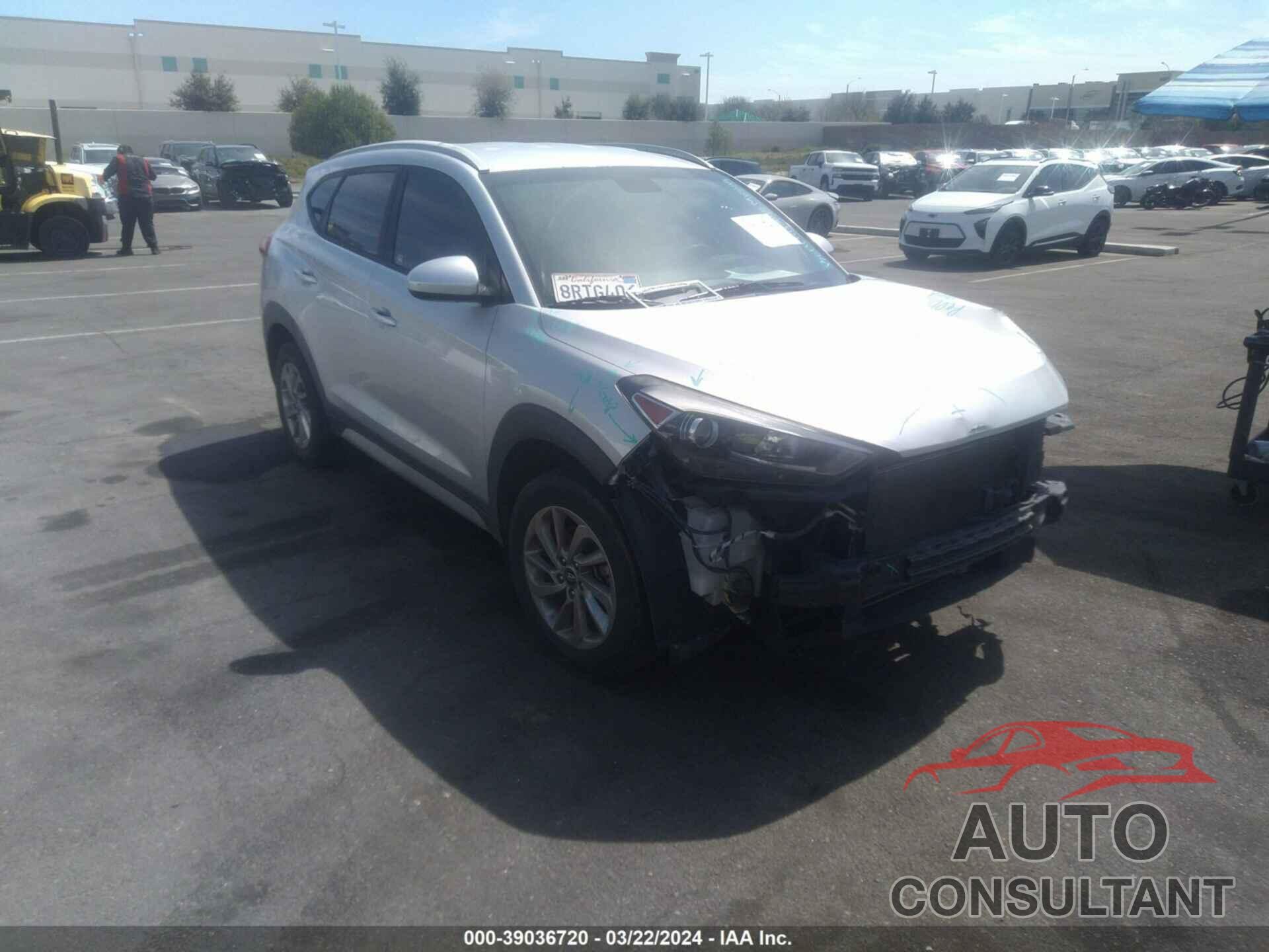 HYUNDAI TUCSON 2018 - KM8J3CA4XJU766936