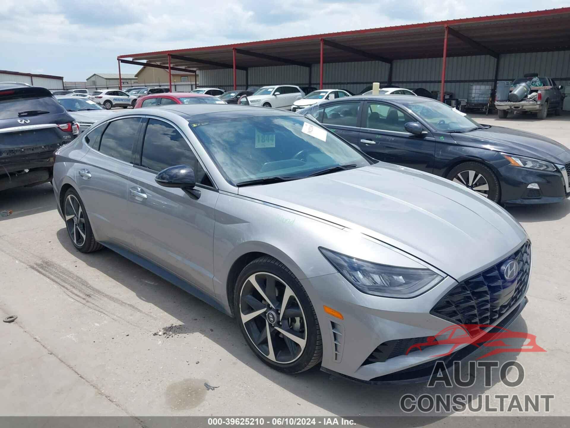 HYUNDAI SONATA 2023 - KMHL44J26PA278474