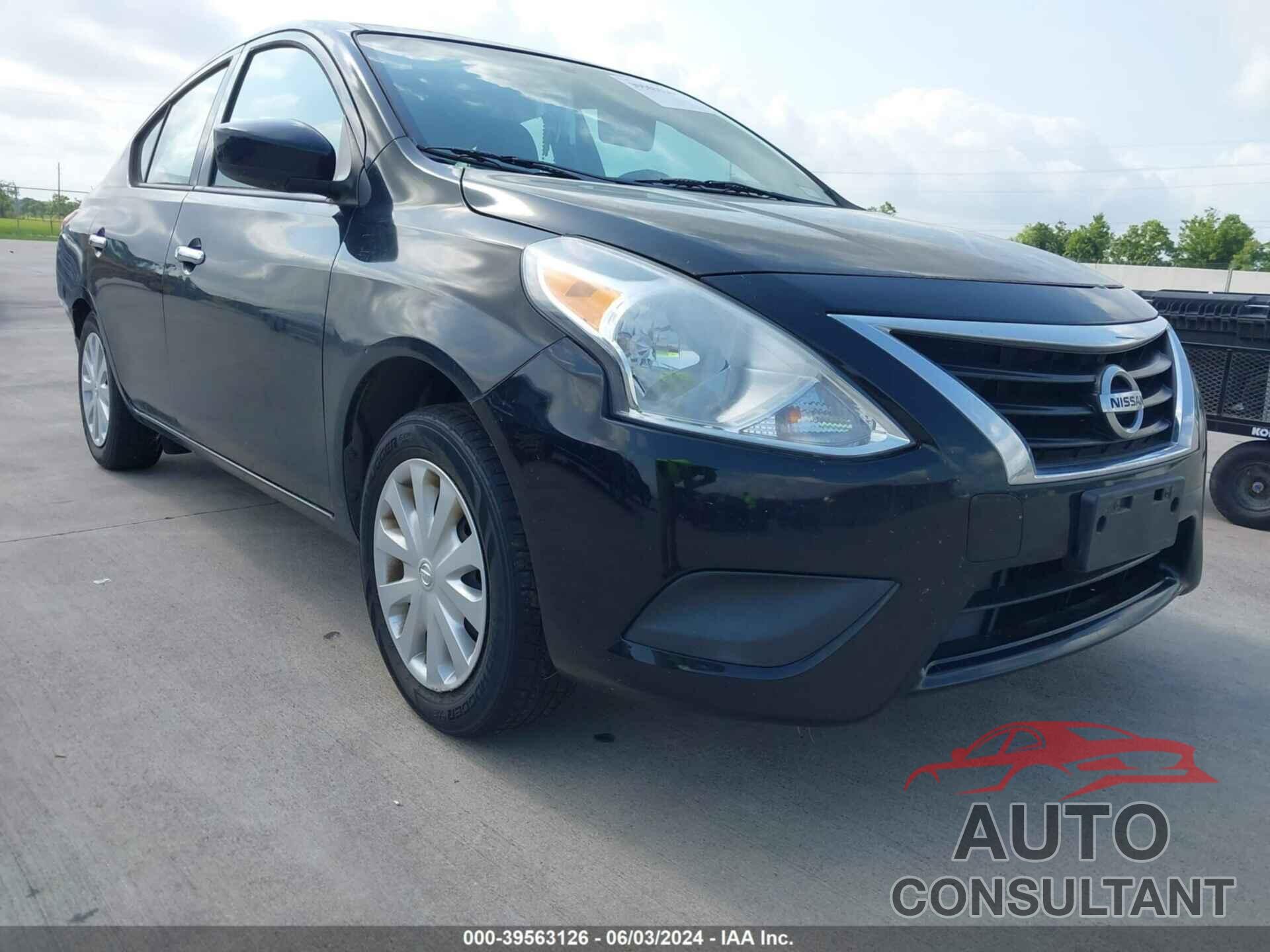 NISSAN VERSA 2017 - 3N1CN7AP7HL804574