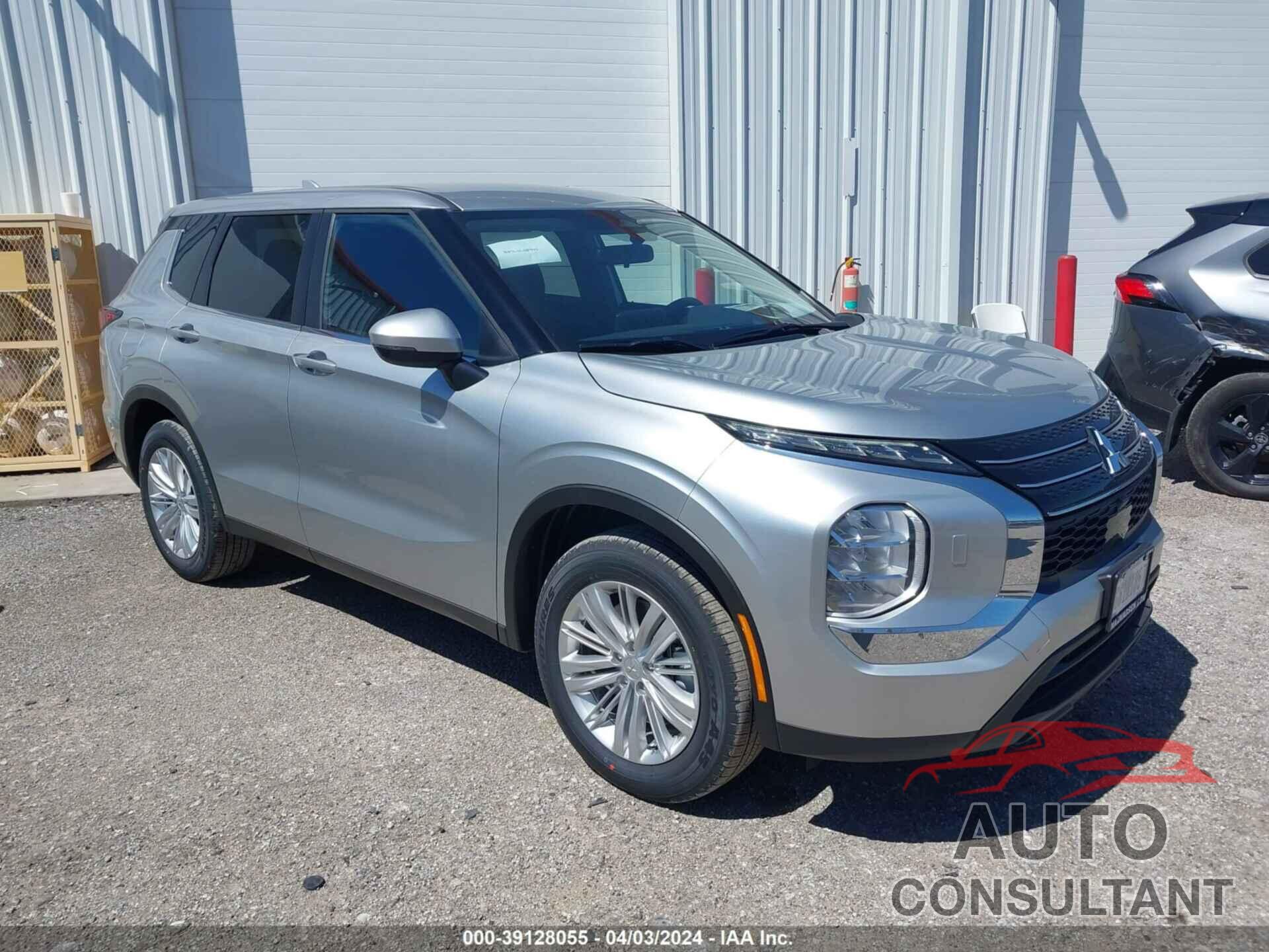 MITSUBISHI OUTLANDER 2024 - JA4J4UA89RZ045140