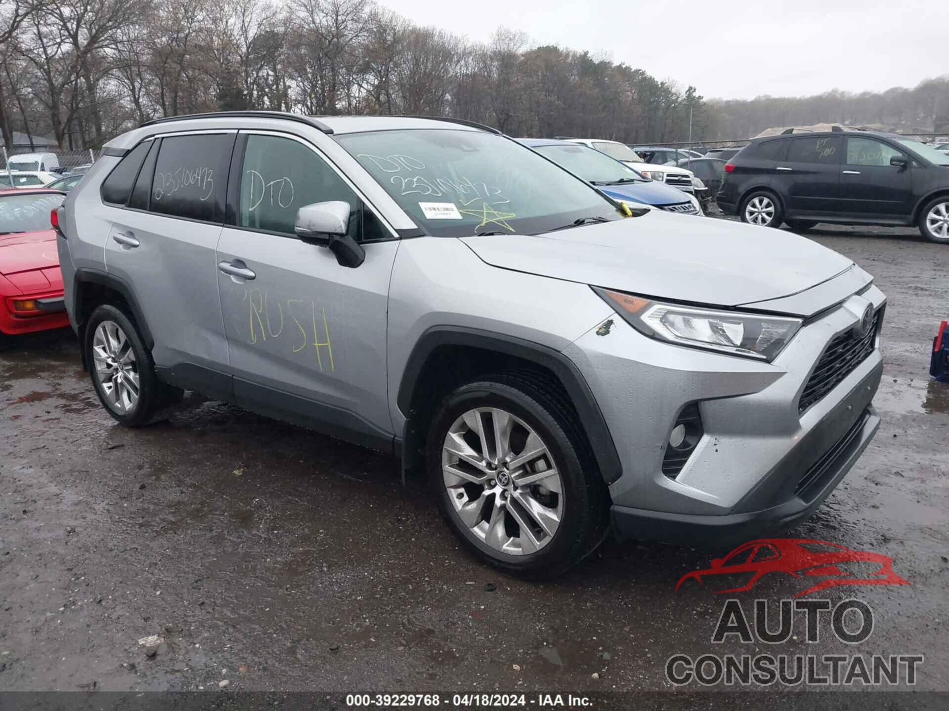 TOYOTA RAV4 2021 - 2T3A1RFV0MC220850