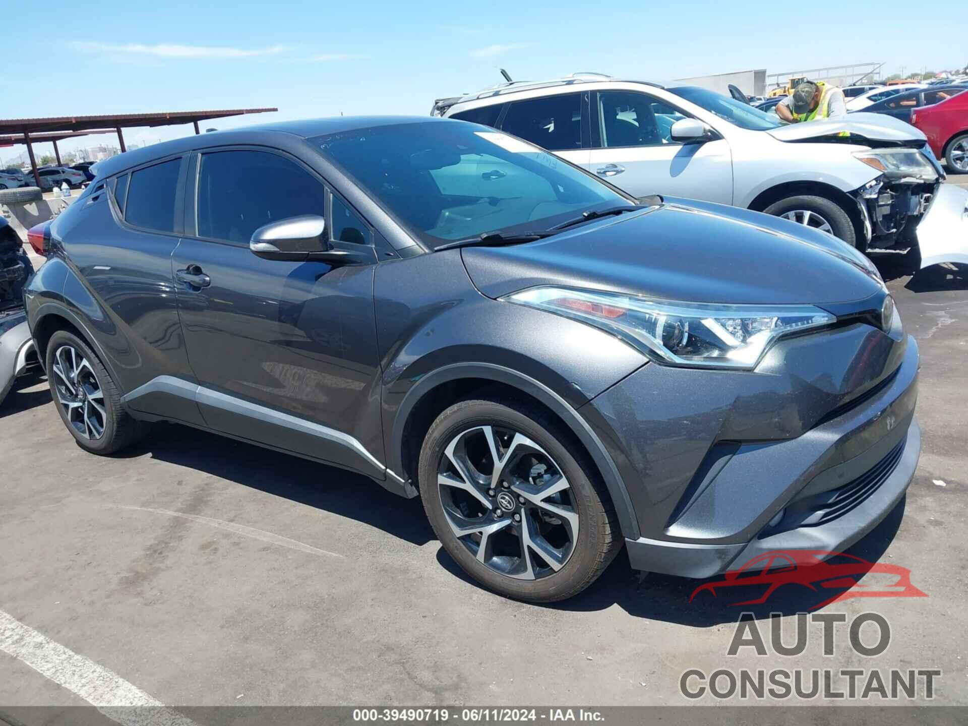 TOYOTA C-HR 2018 - NMTKHMBX4JR054059