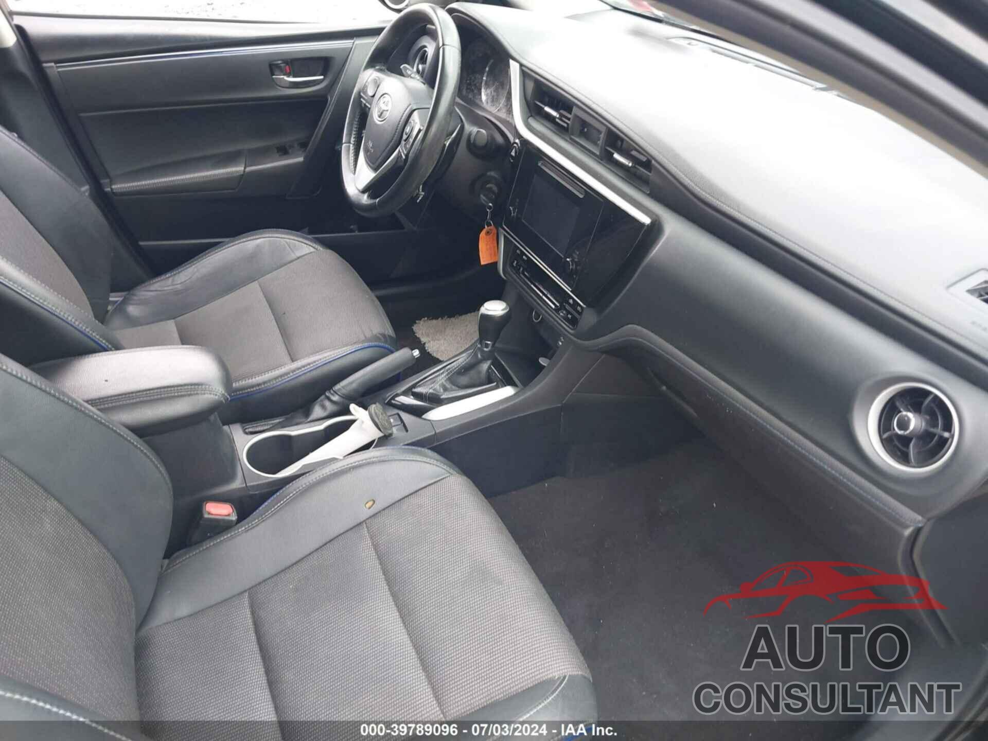 TOYOTA COROLLA 2019 - 2T1BURHE2KC194511