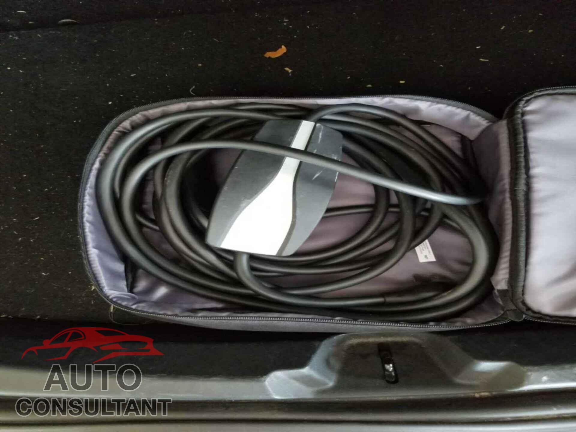 TESLA MODEL 3 2018 - 5YJ3E1EB6JF187147