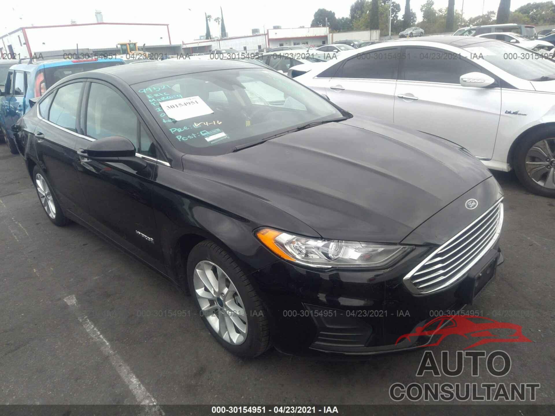 FORD FUSION HYBRID 2019 - 3FA6P0LU0KR189245