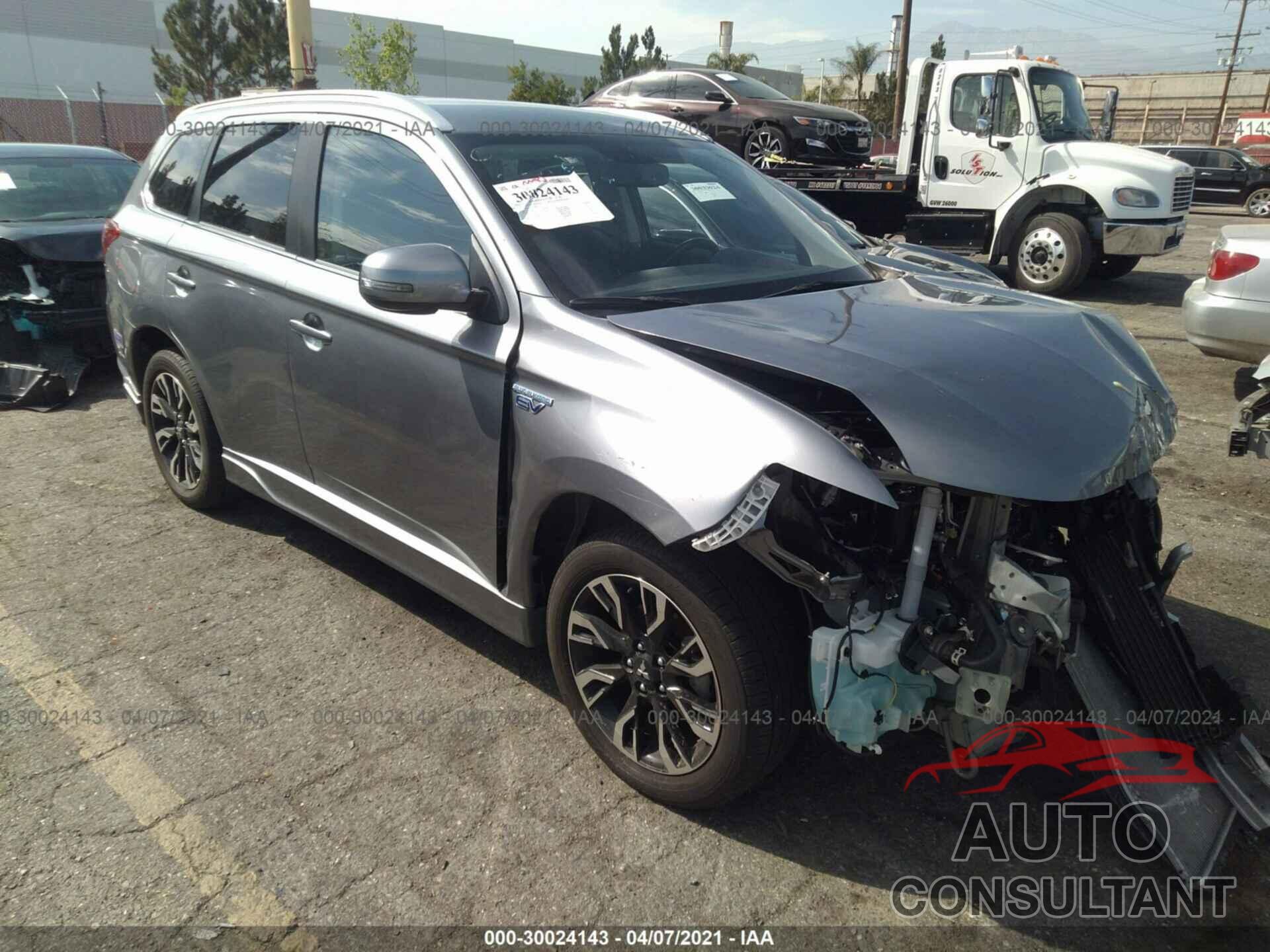 MITSUBISHI OUTLANDER PHEV 2018 - JA4J24A57JZ040311