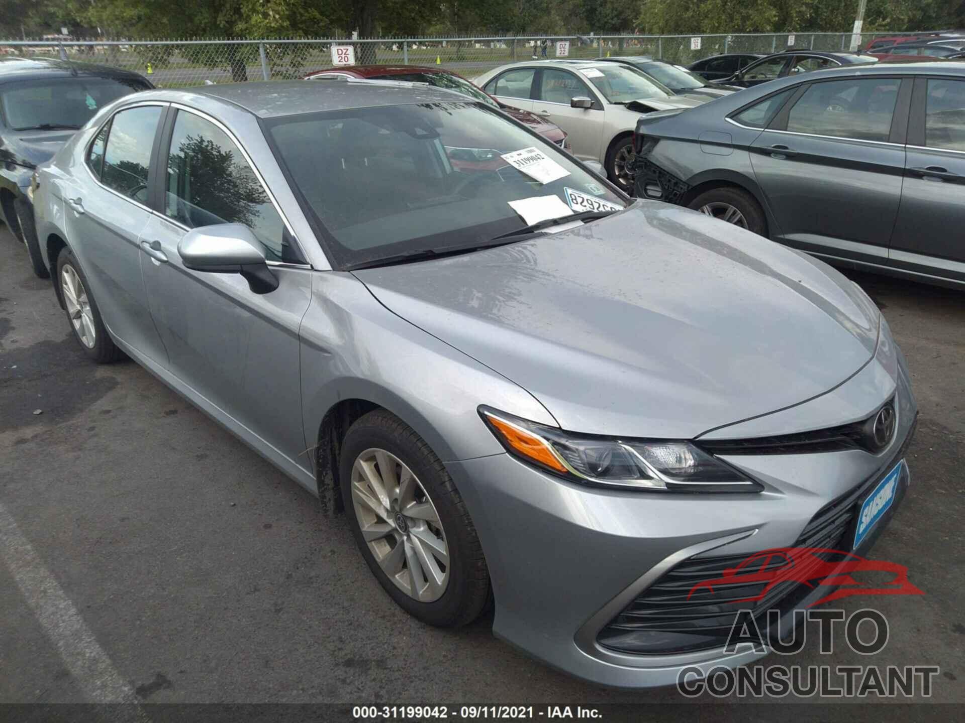 TOYOTA CAMRY 2021 - 4T1C11BK4MU035813