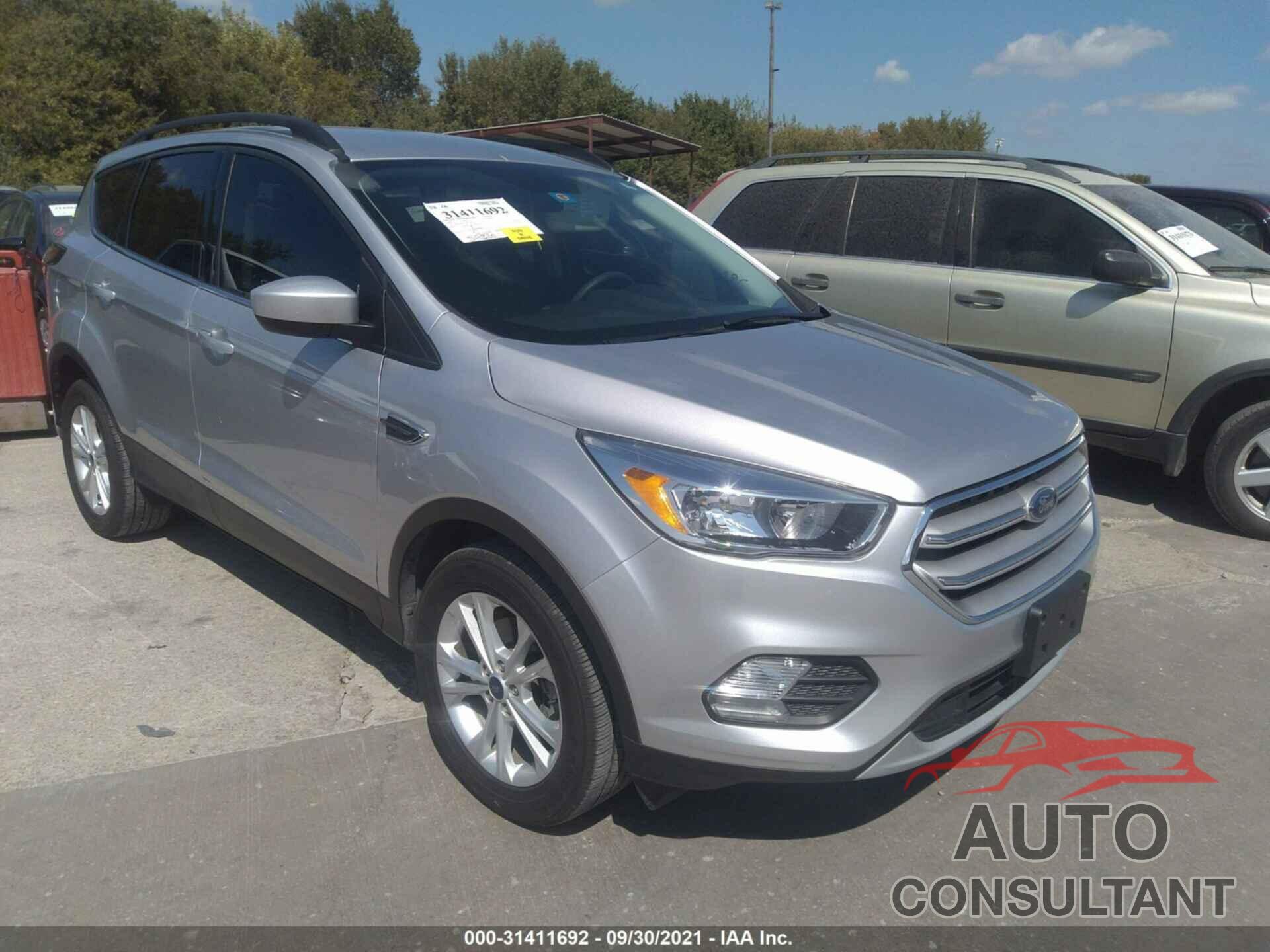 FORD ESCAPE 2018 - 1FMCU0GD3JUB72247