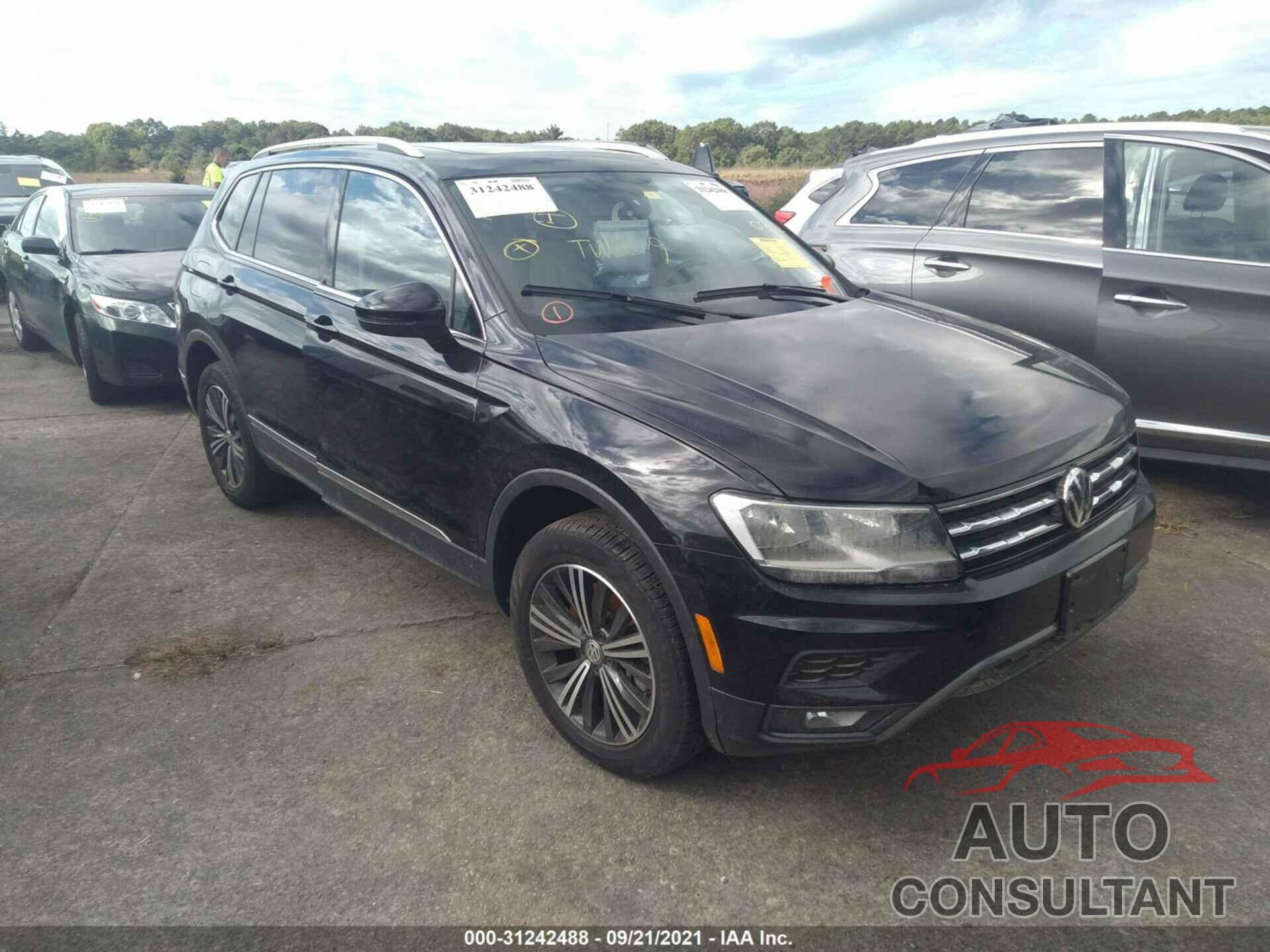 VOLKSWAGEN TIGUAN 2018 - 3VV2B7AXXJM145876