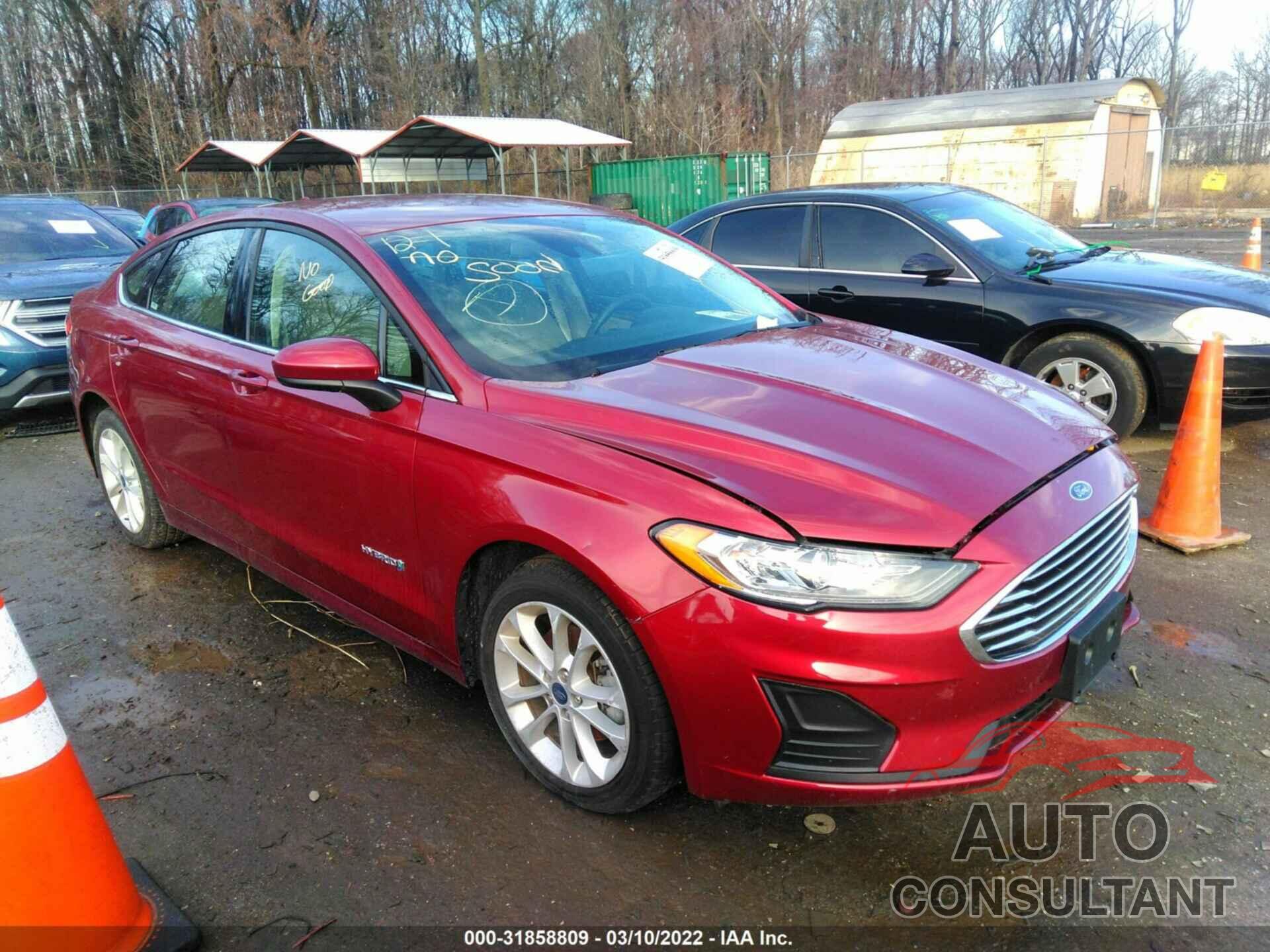 FORD FUSION HYBRID 2019 - 3FA6P0LU2KR225324