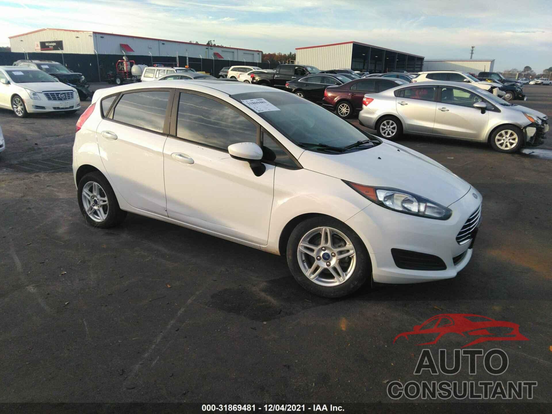 FORD FIESTA 2018 - 3FADP4EJ9JM145175
