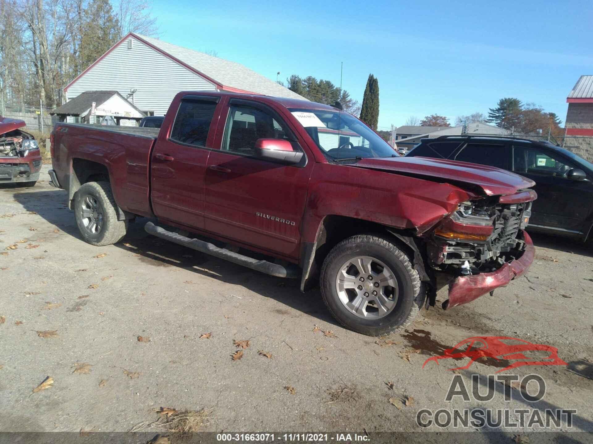 CHEVROLET SILVERADO 1500 2018 - 1GCVKREC4JZ262625