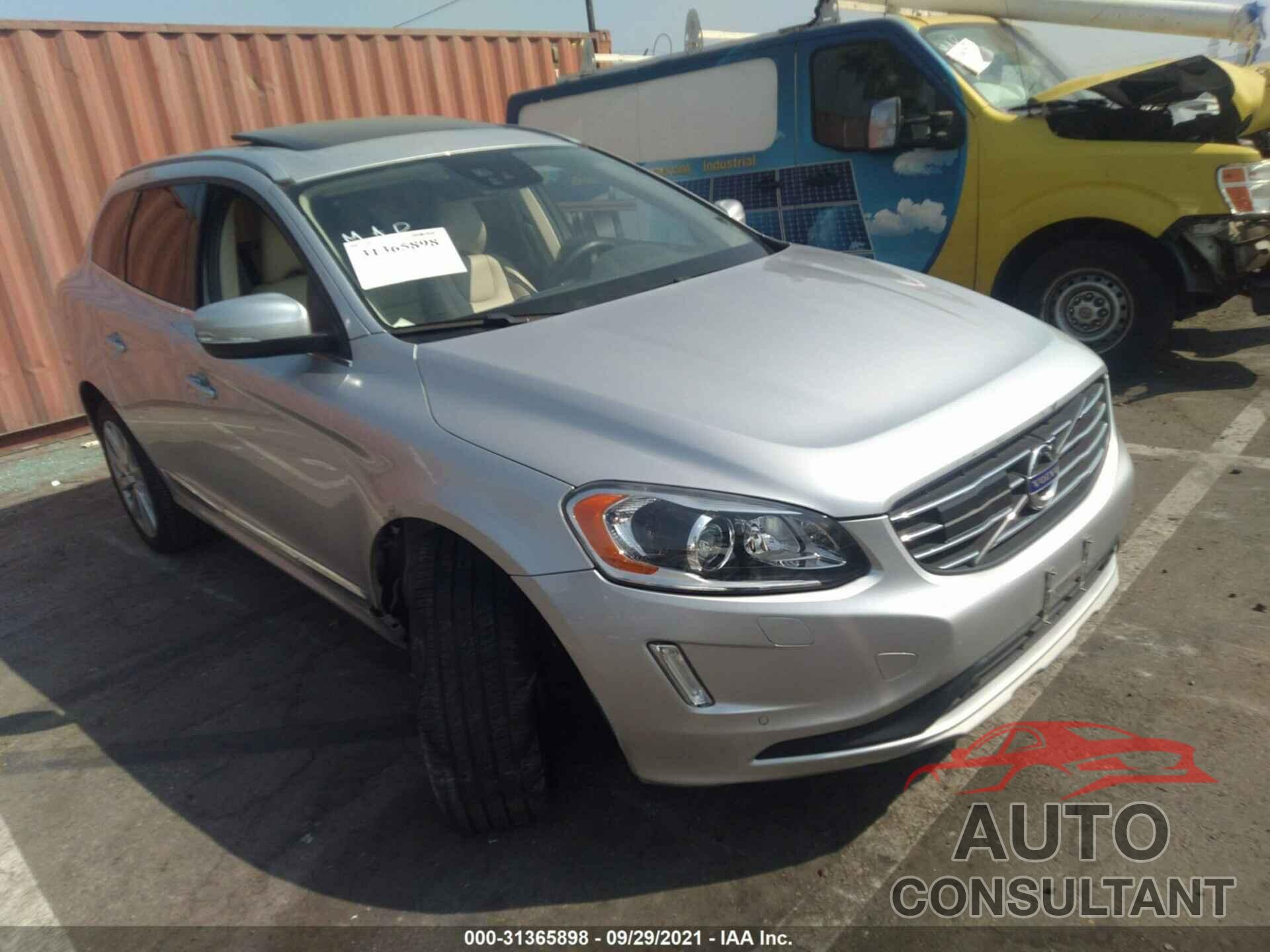 VOLVO XC60 2017 - YV440MRU5H2212713