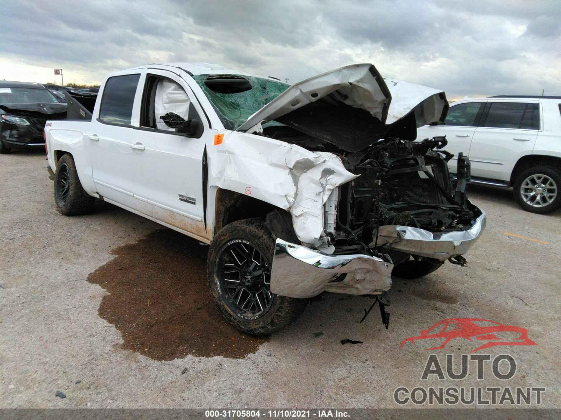 CHEVROLET SILVERADO 1500 2018 - 3GCUKREC4JG382744