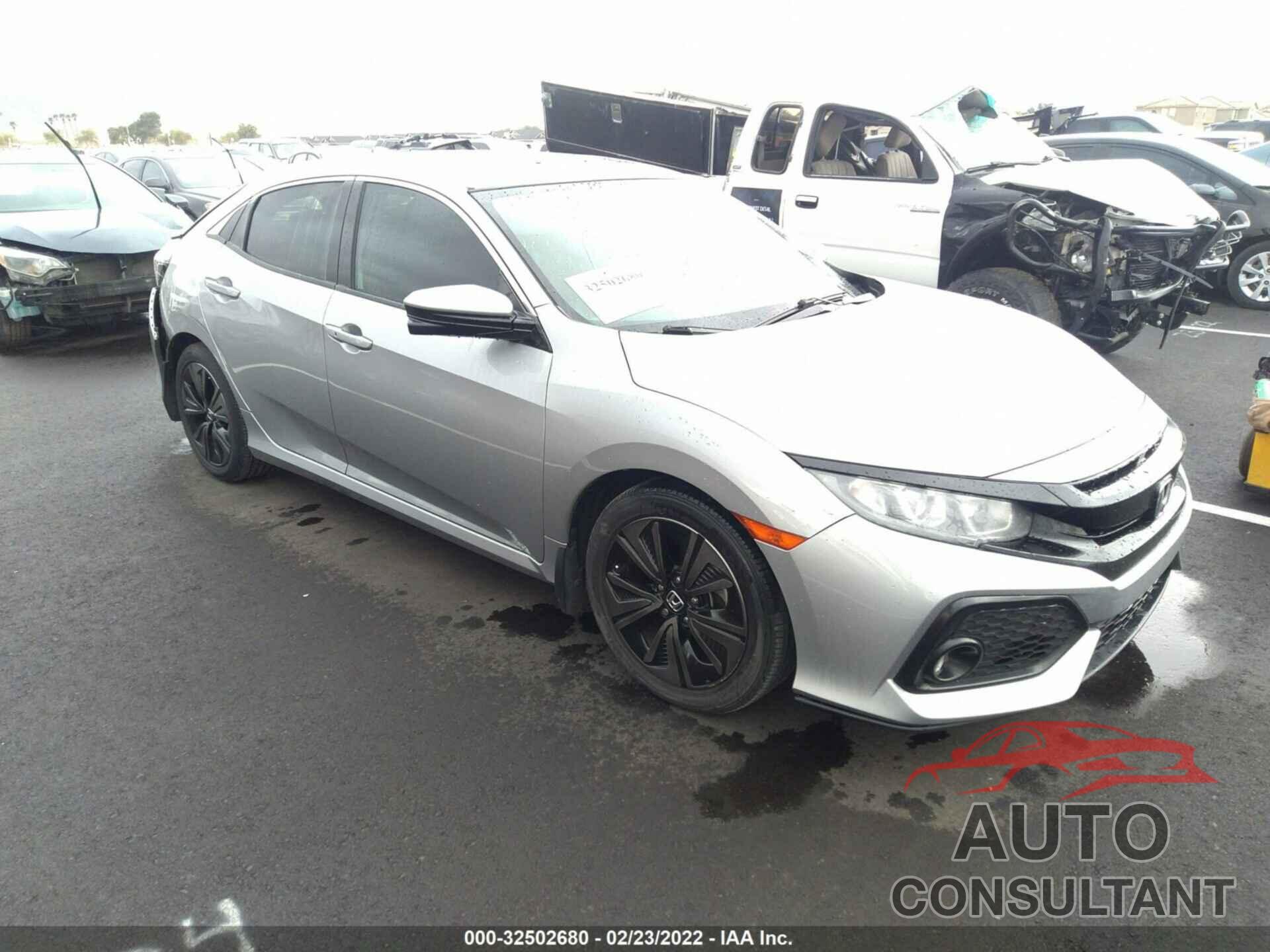 HONDA CIVIC HATCHBACK 2017 - SHHFK7H56HU230313
