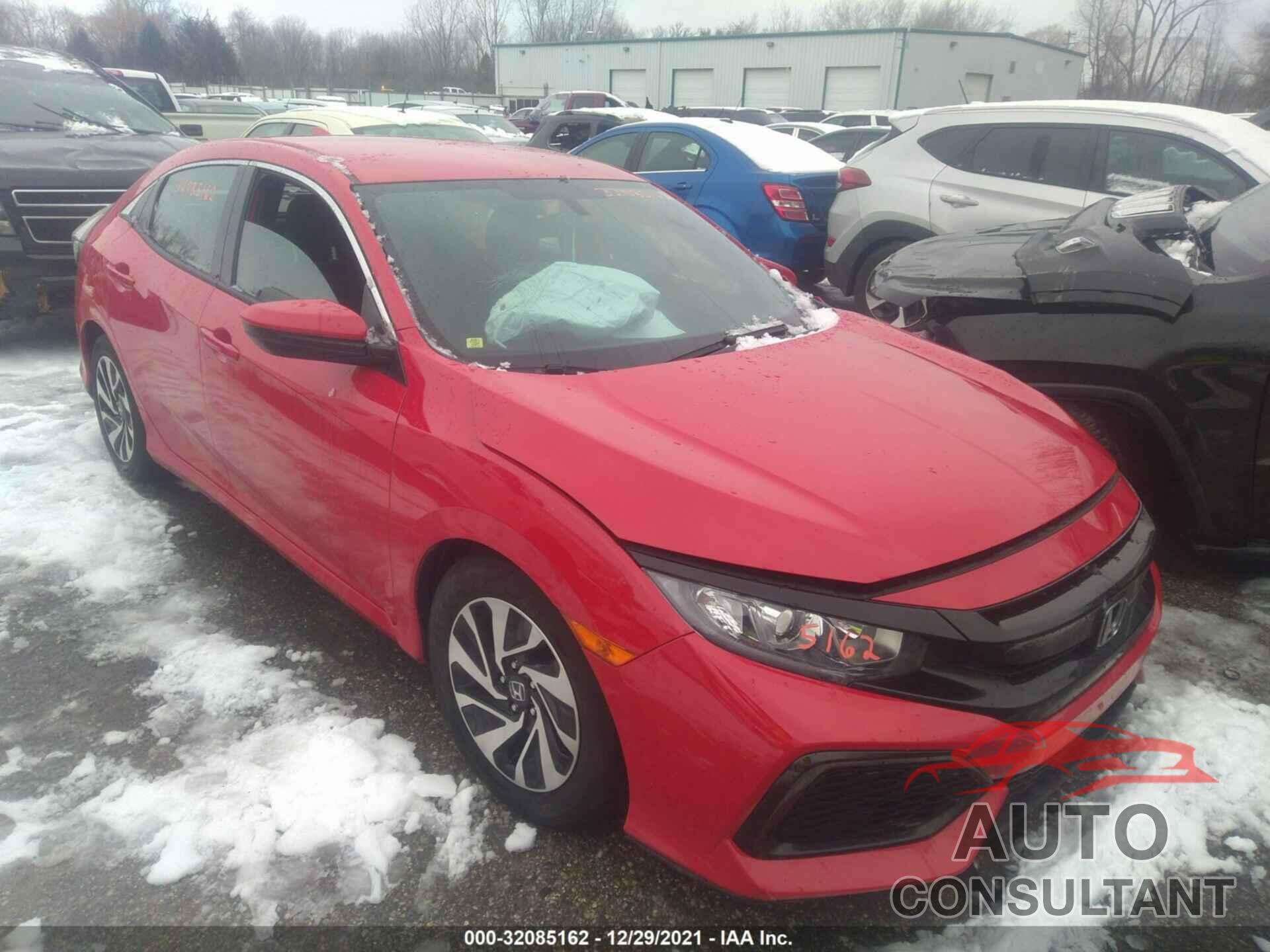 HONDA CIVIC HATCHBACK 2018 - SHHFK7H28JU211578