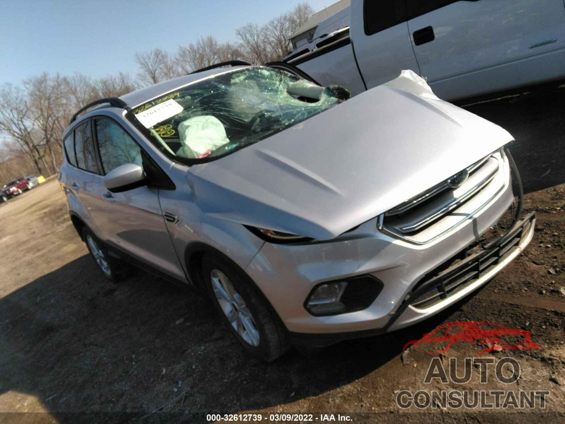 FORD ESCAPE 2018 - 1FMCU0GD2JUC49254