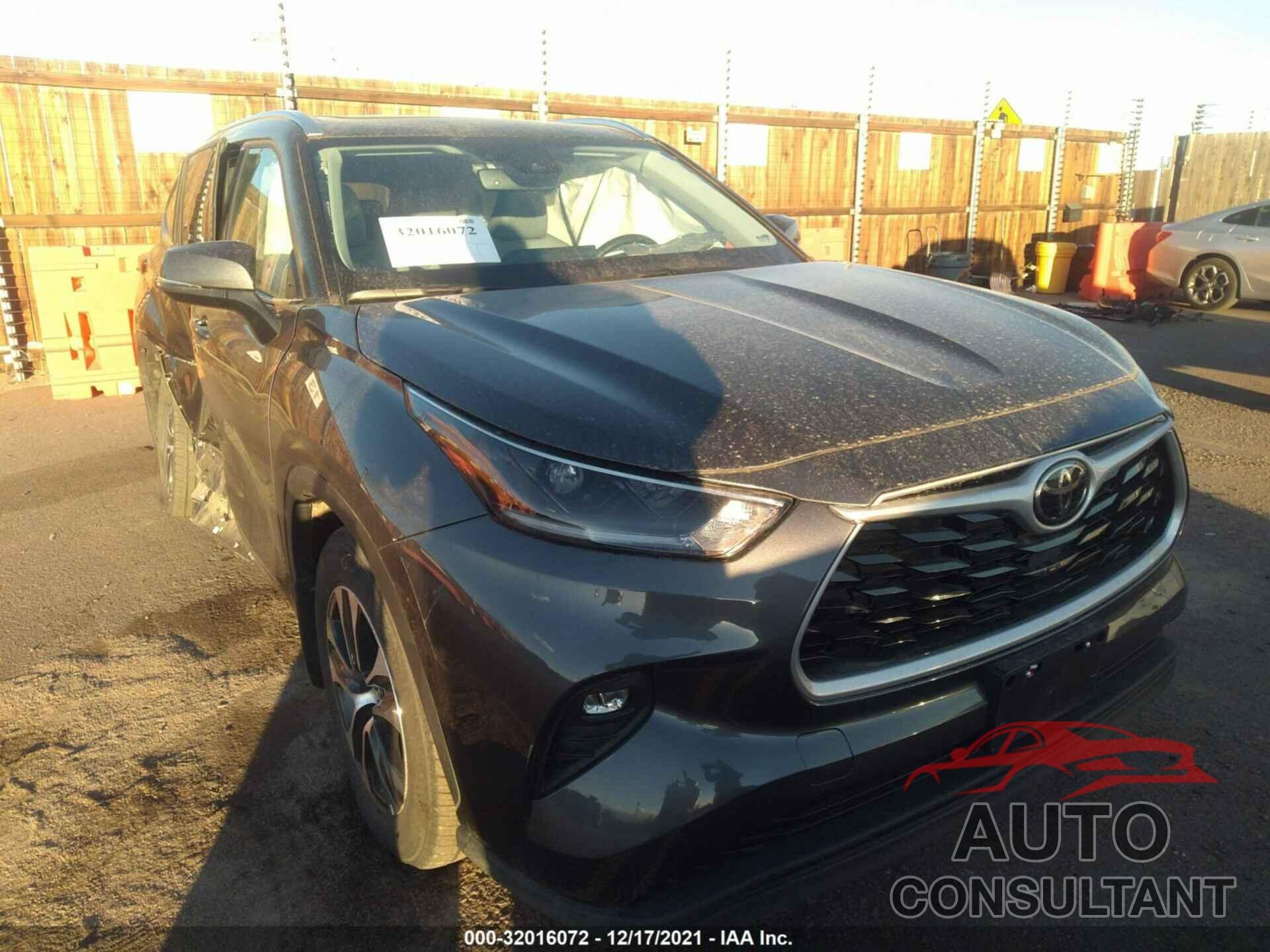 TOYOTA HIGHLANDER 2021 - 5TDGZRBH0MS549261