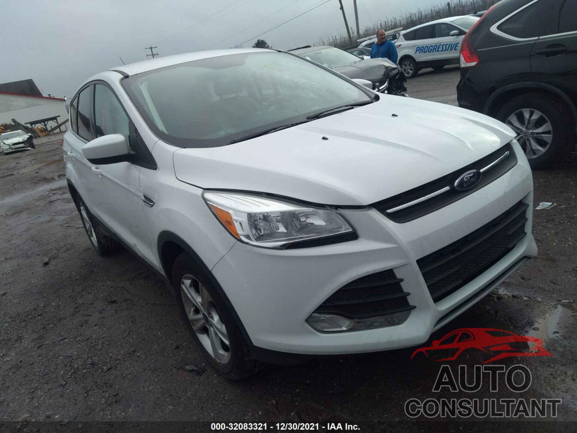 FORD ESCAPE 2016 - 1FMCU9G95GUC01143