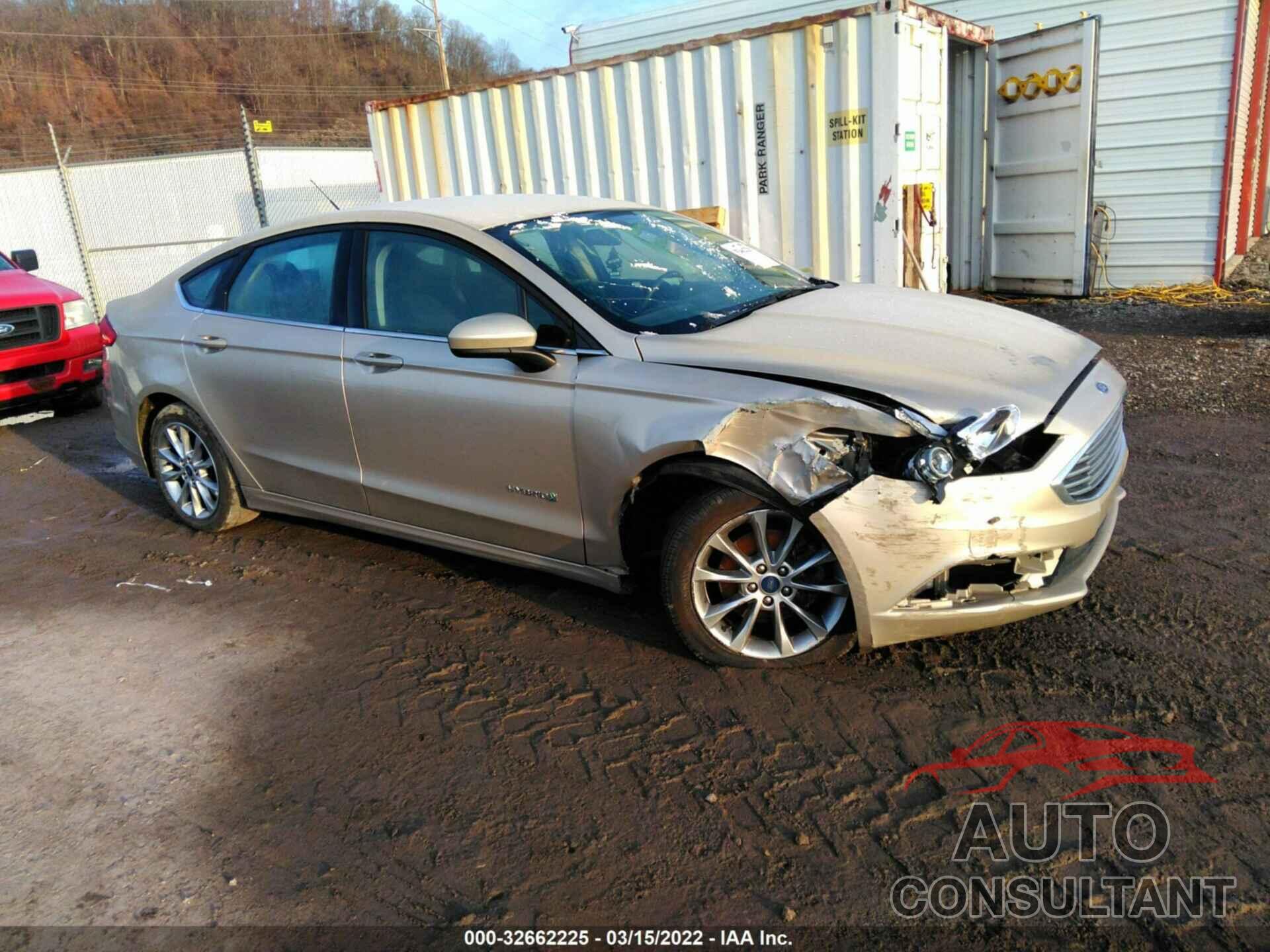 FORD FUSION 2017 - 3FA6P0LU2HR381579