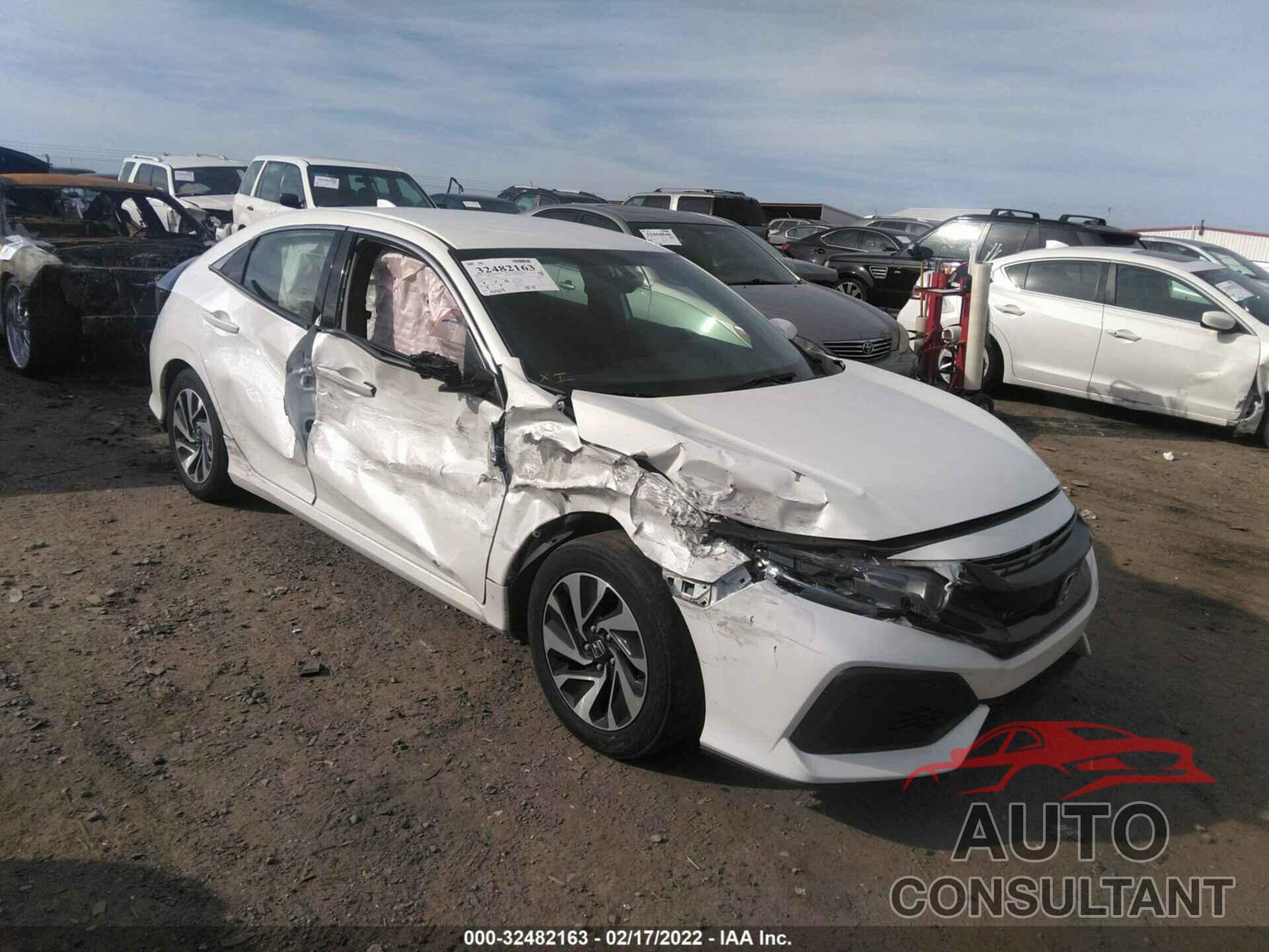 HONDA CIVIC HATCHBACK 2017 - SHHFK7H20HU223024