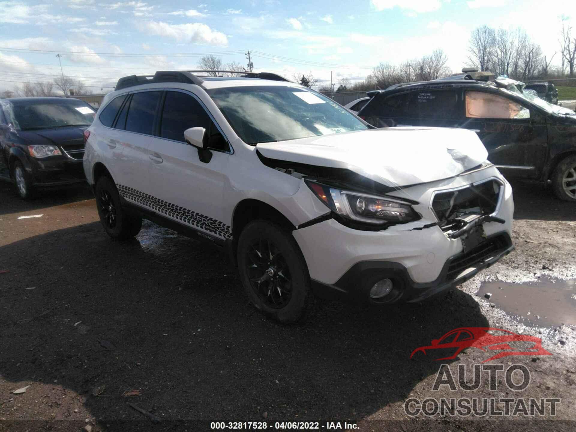 SUBARU OUTBACK 2018 - 4S4BSENC2J3255781