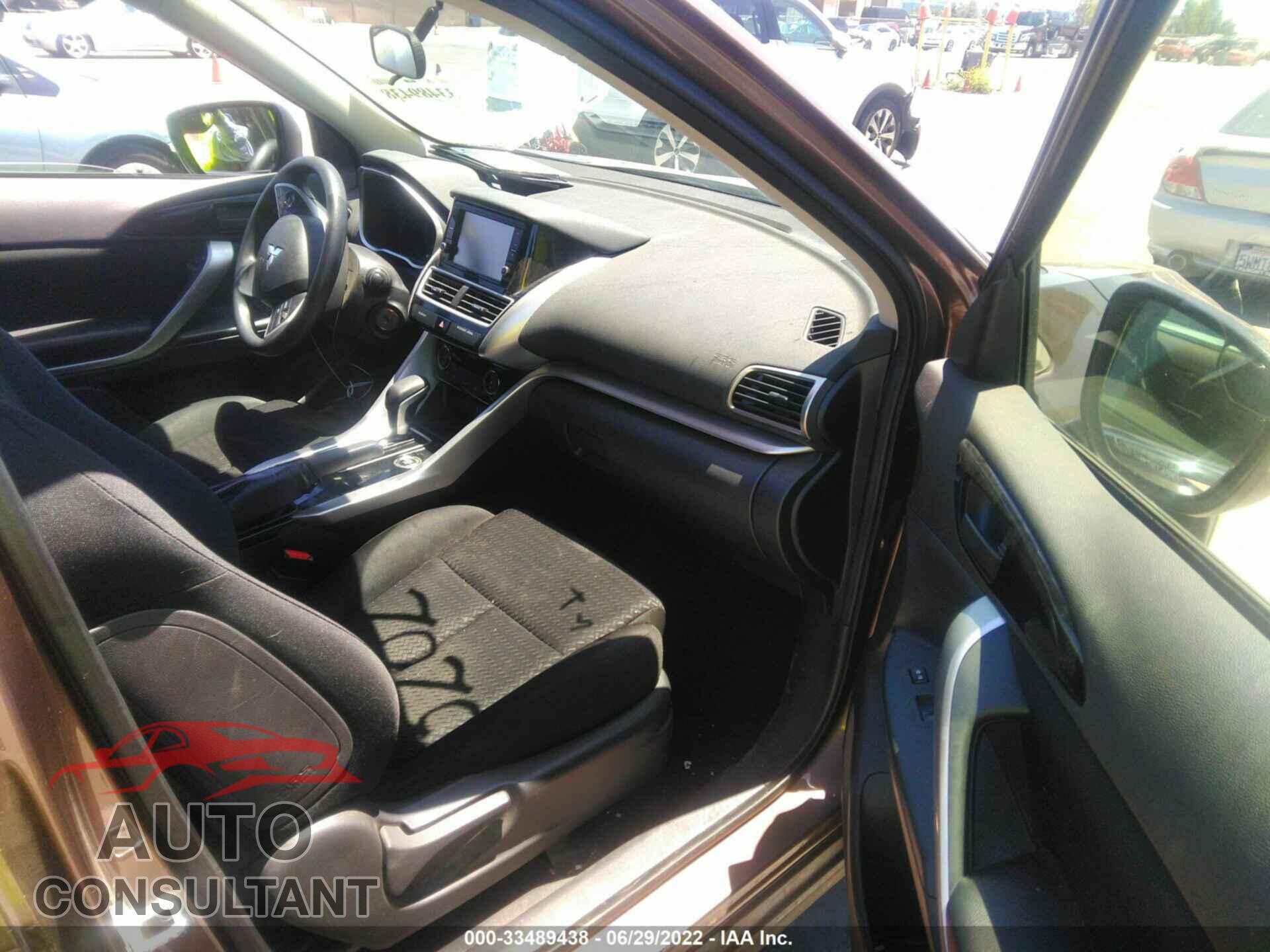 MITSUBISHI ECLIPSE CROSS 2018 - JA4AT3AA3JZ064206