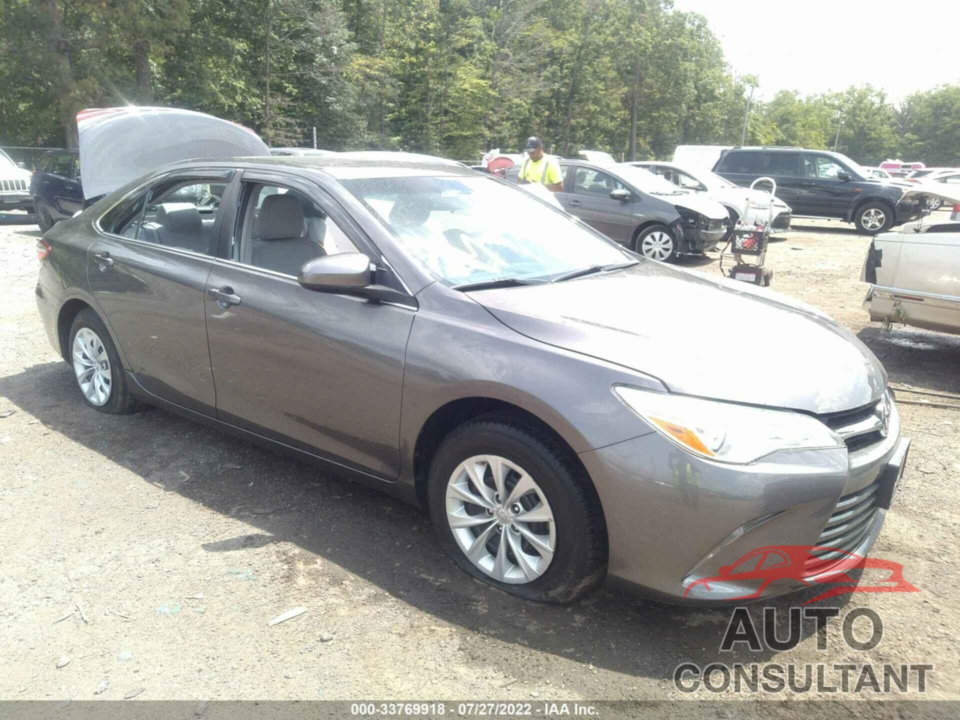 TOYOTA CAMRY 2016 - 4T4BF1FK7GR551861