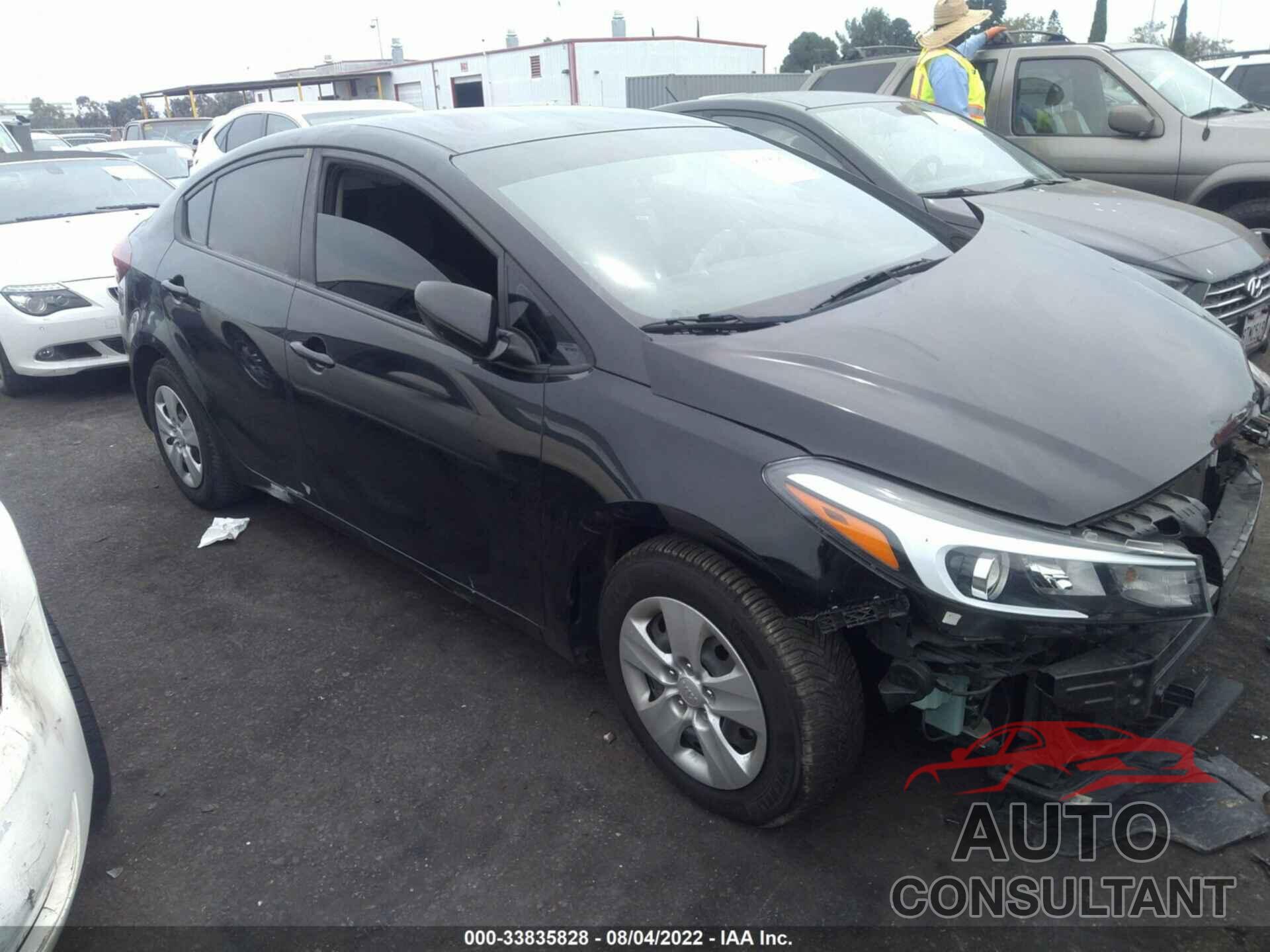 KIA FORTE 2018 - 3KPFL4A74JE199342