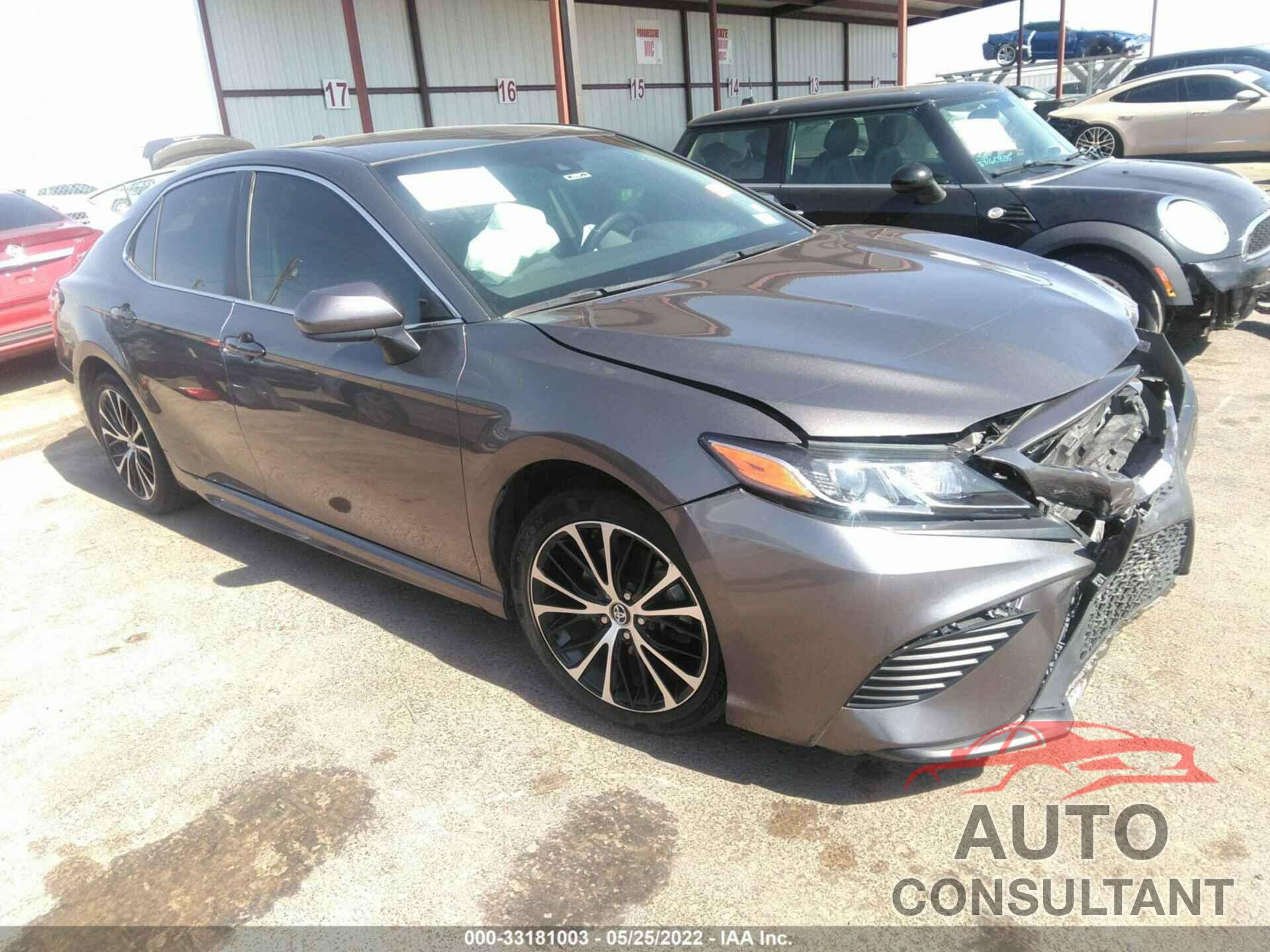 TOYOTA CAMRY 2018 - 4T1B11HKXJU675796