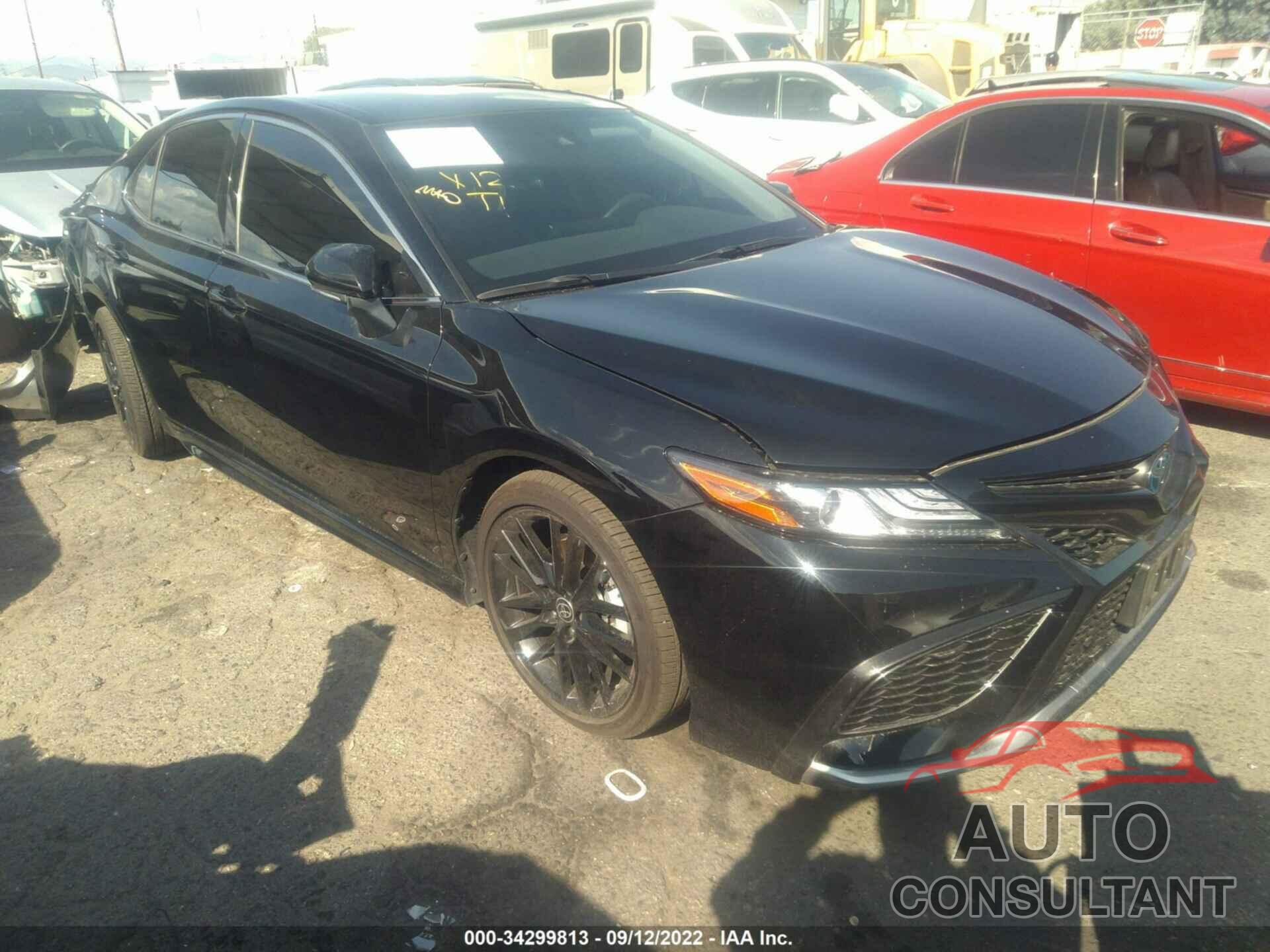 TOYOTA CAMRY 2022 - 4T1K31AK4NU586672