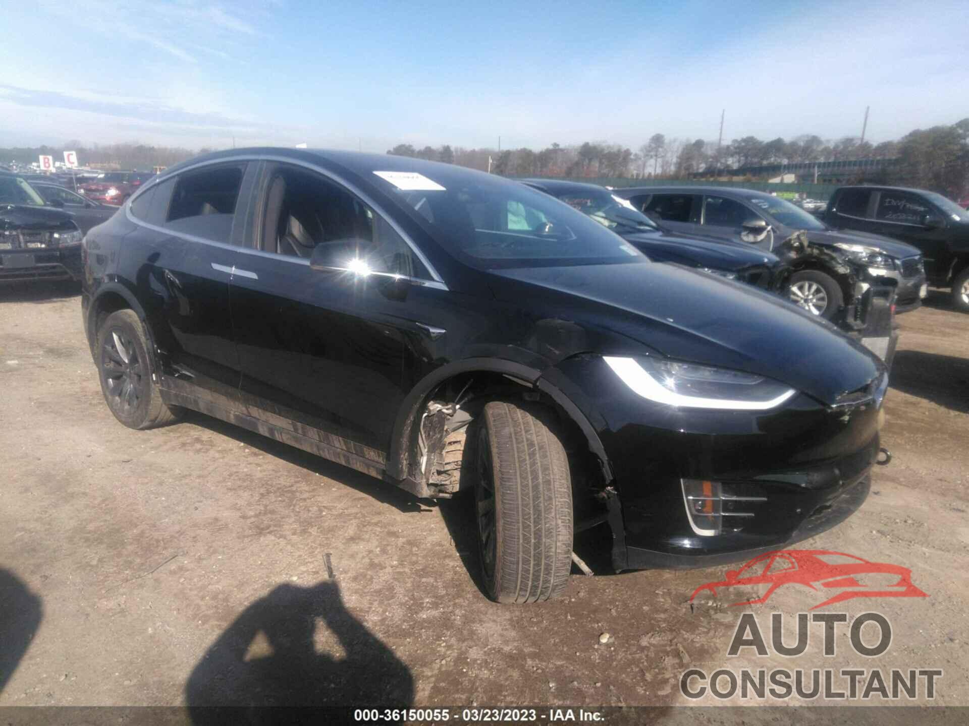 TESLA MODEL X 2018 - 5YJXCAE20JF123581