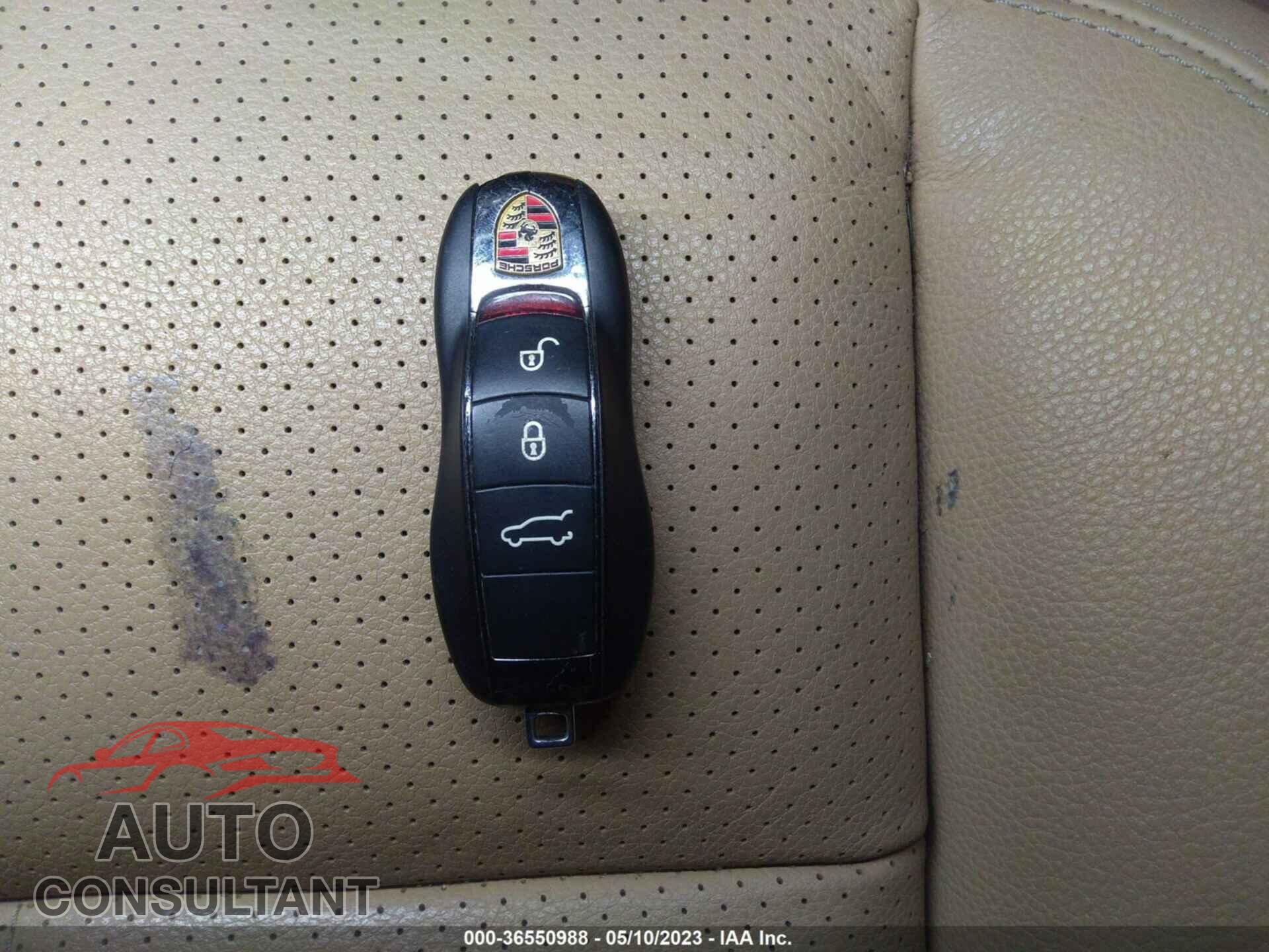 PORSCHE CAYENNE 2017 - WP1AA2A20HKA90309