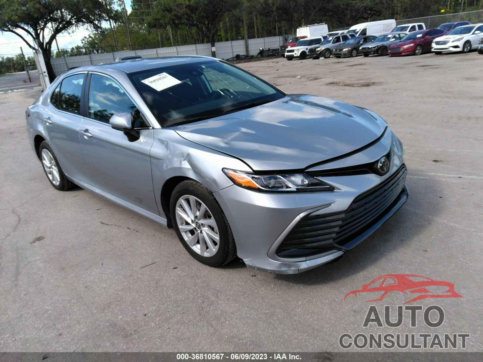 TOYOTA CAMRY 2023 - 4T1C11AK4PU742044
