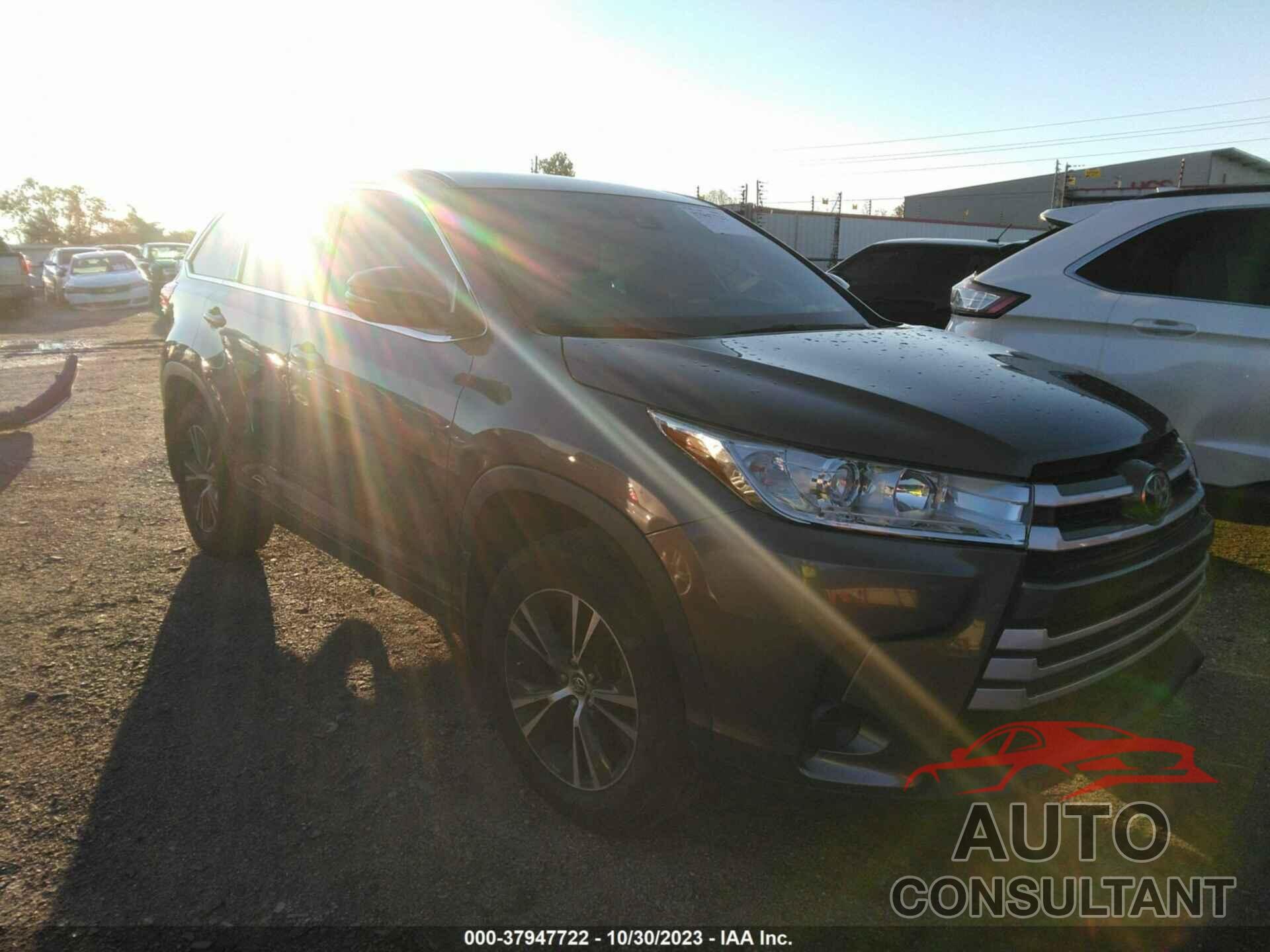 TOYOTA HIGHLANDER 2019 - 5TDZARFH5KS057123