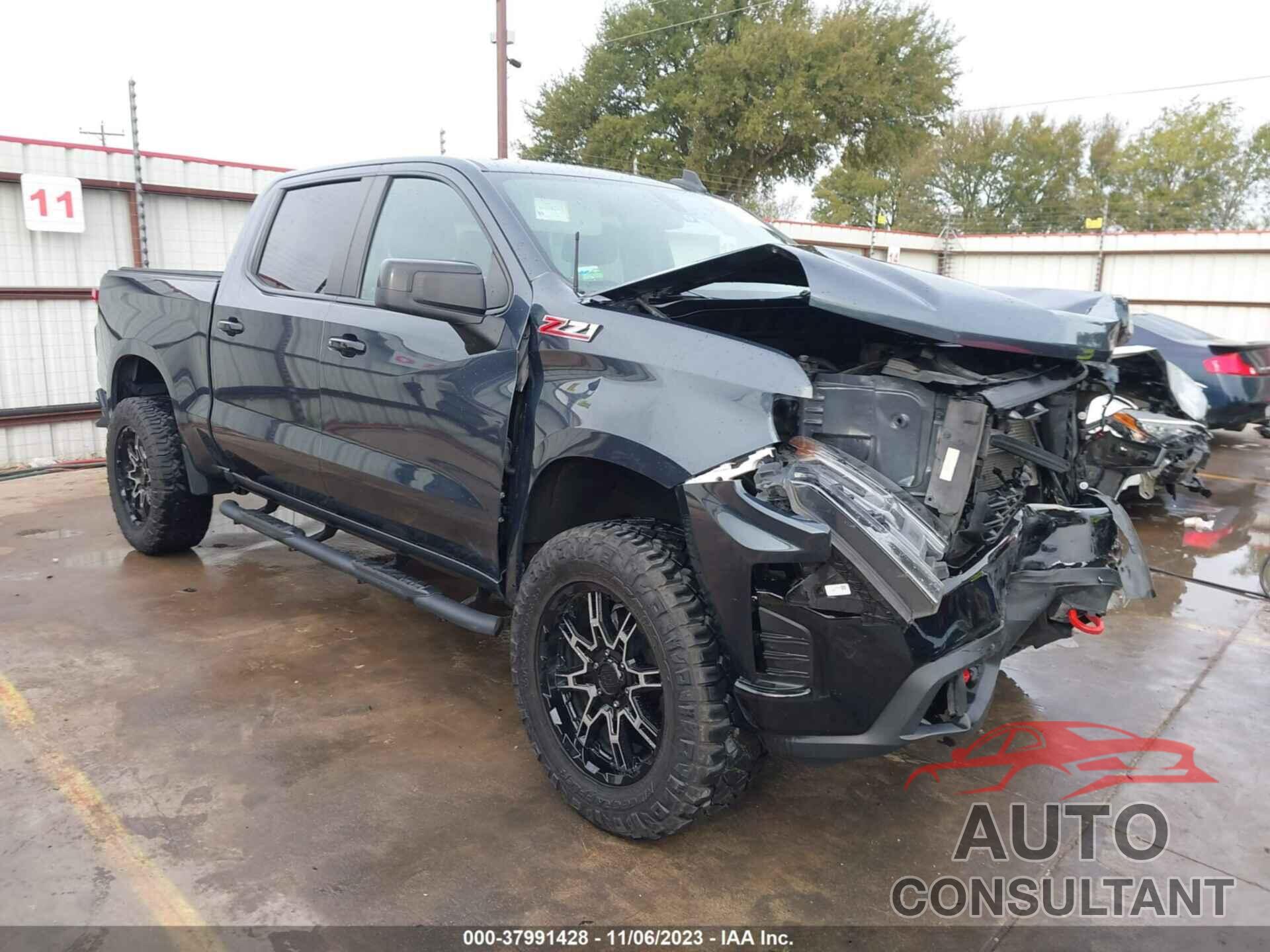 CHEVROLET SILVERADO 1500 2021 - 1GCPYFED0MZ440159