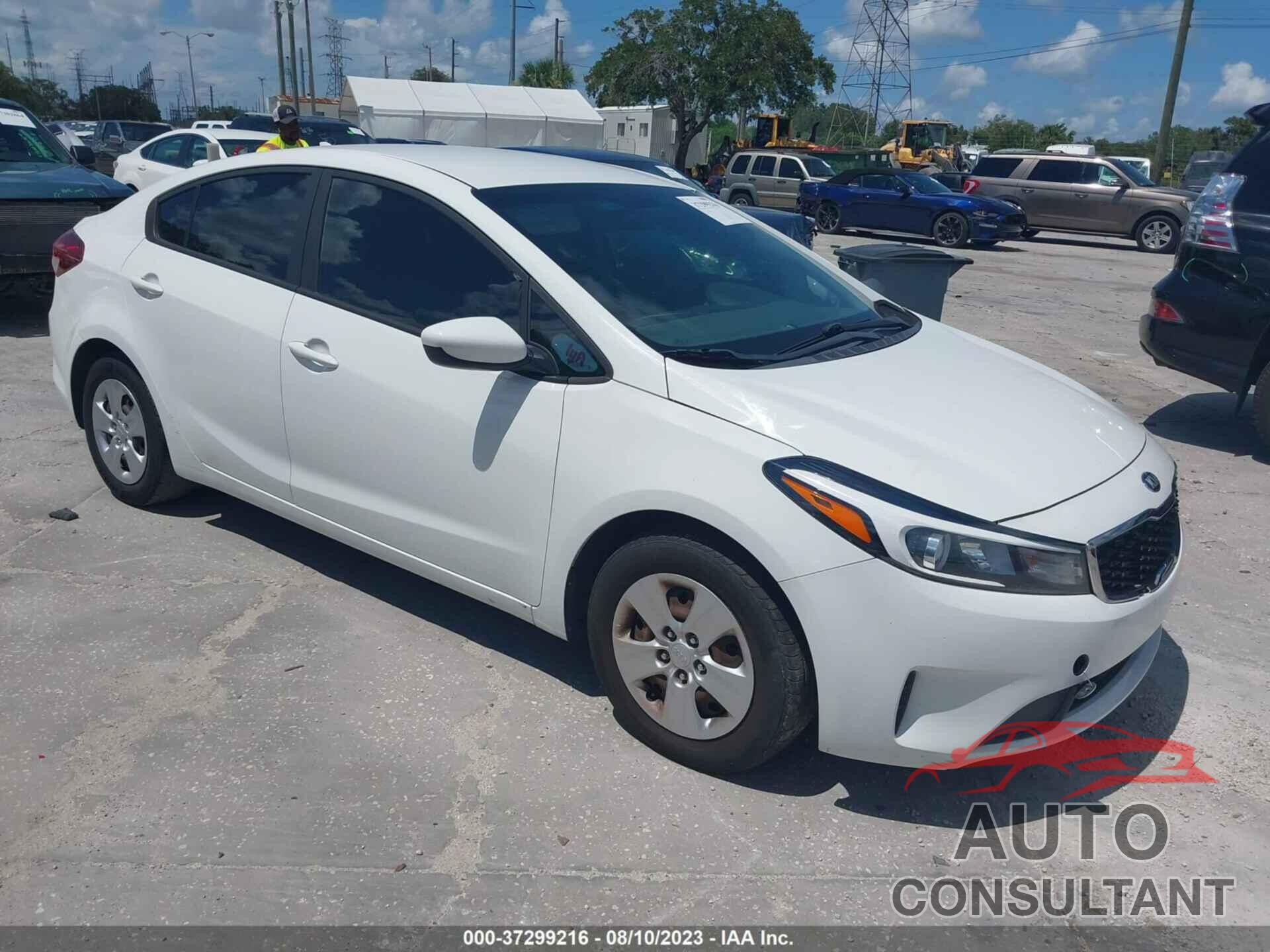 KIA FORTE 2017 - 3KPFK4A7XHE090722