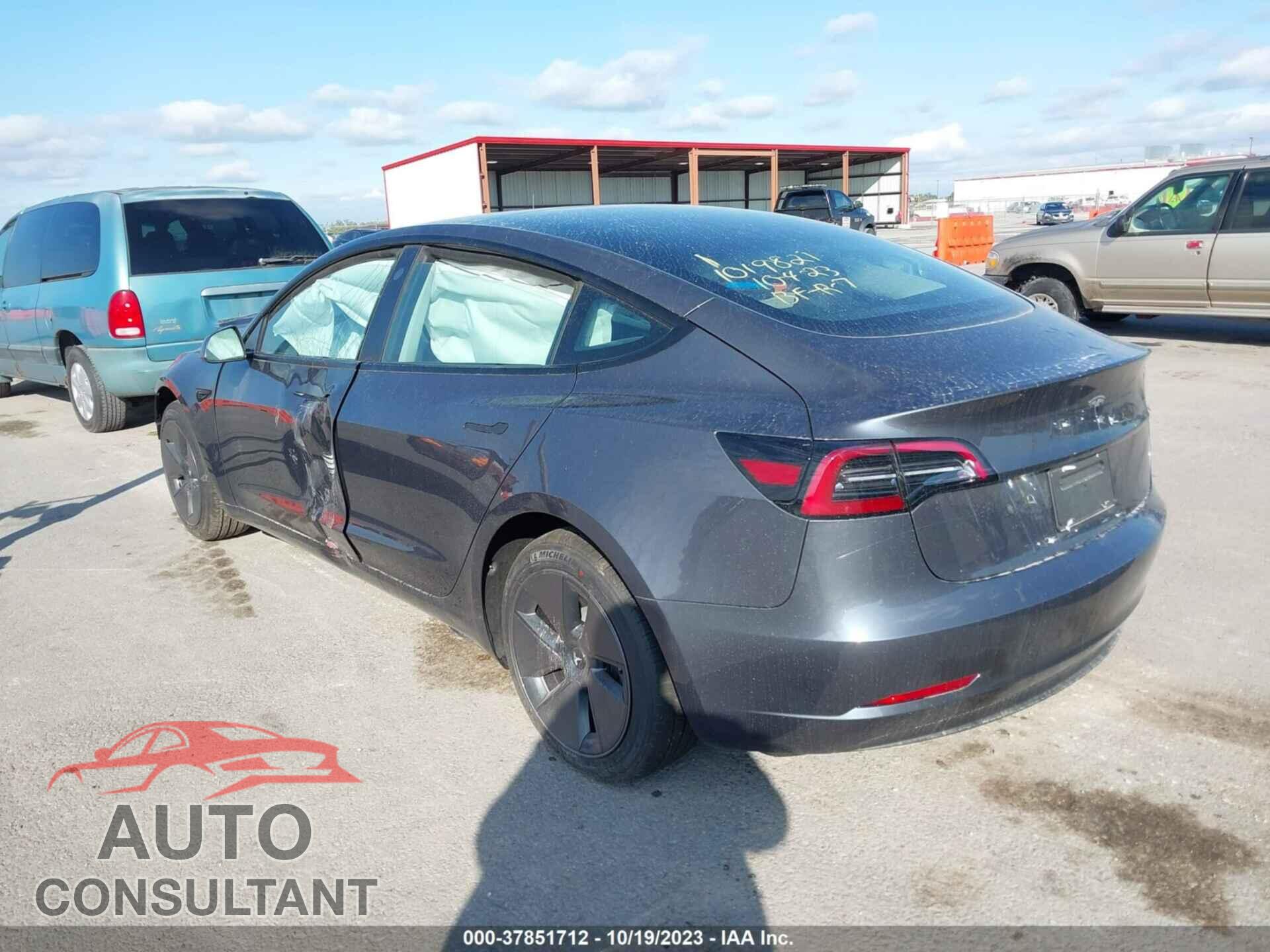 TESLA MODEL 3 2023 - 5YJ3E1EA4PF656364